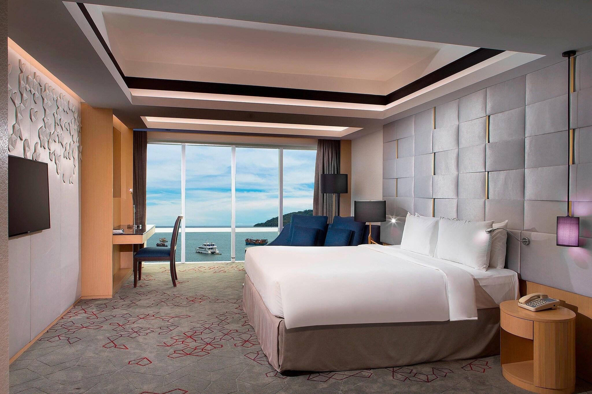 Double Sea View King Bed