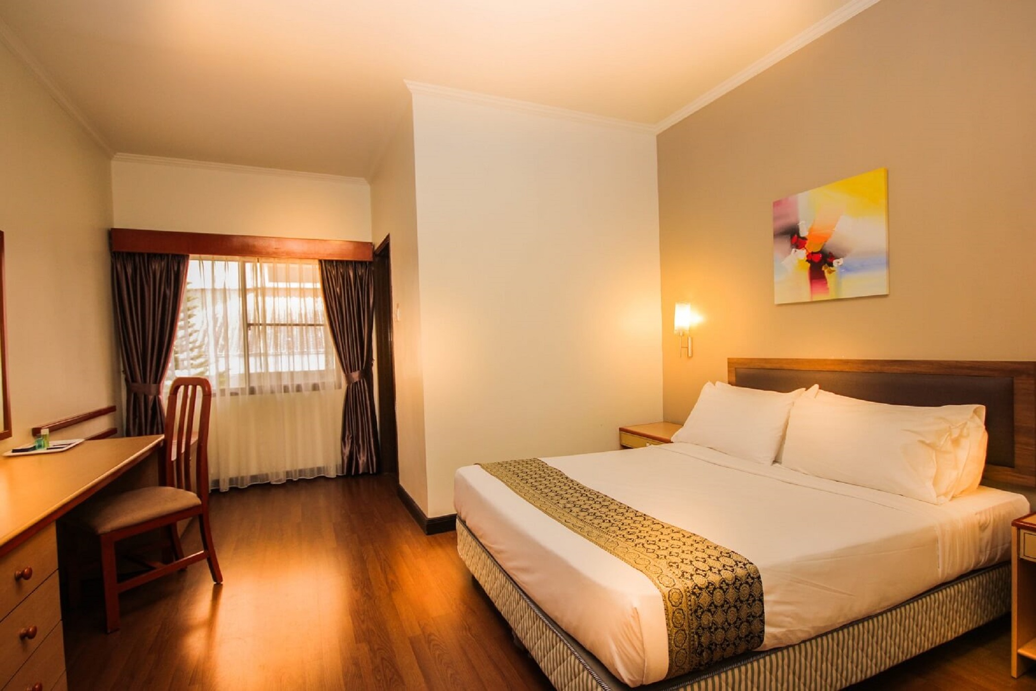 Quadruple Three Bedrooms