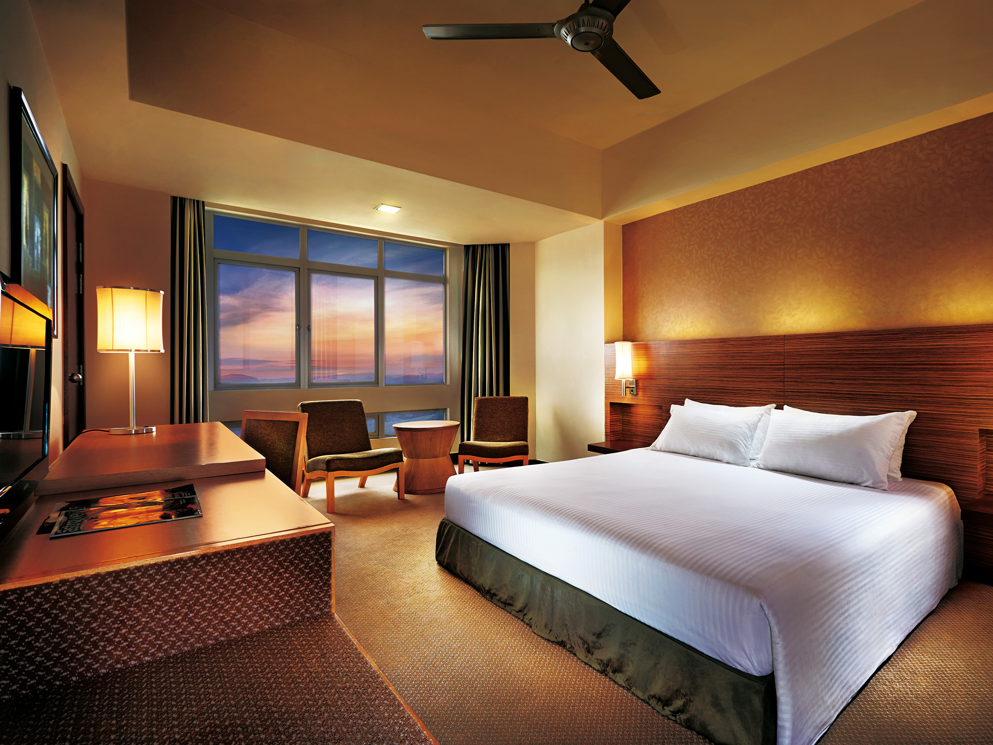 Double or Twin Deluxe