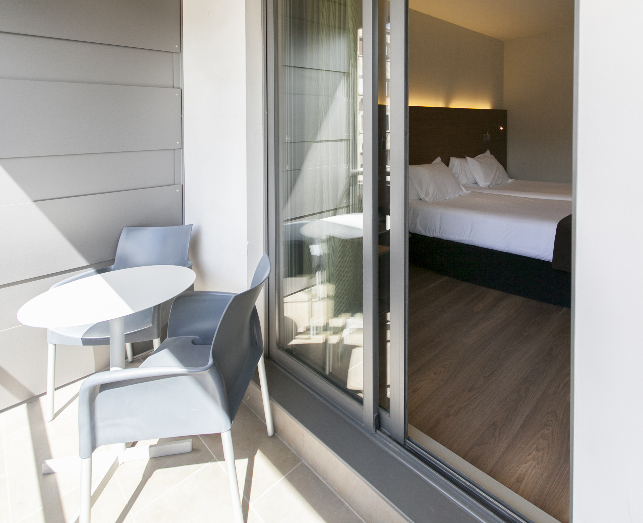 Double Single with Terrace