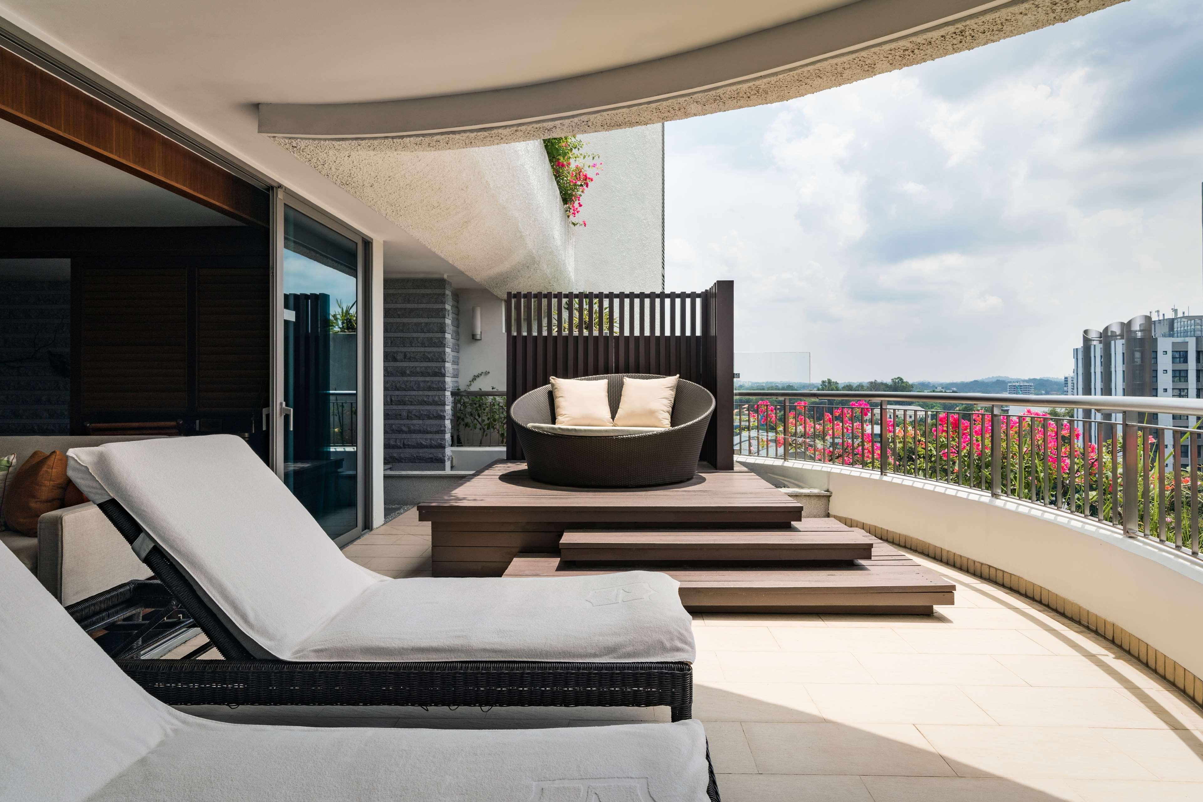 Suite King Bed One Bedroom 