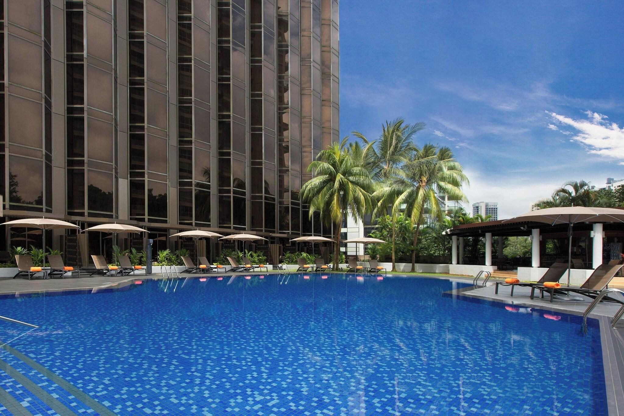 Double Club King Bed