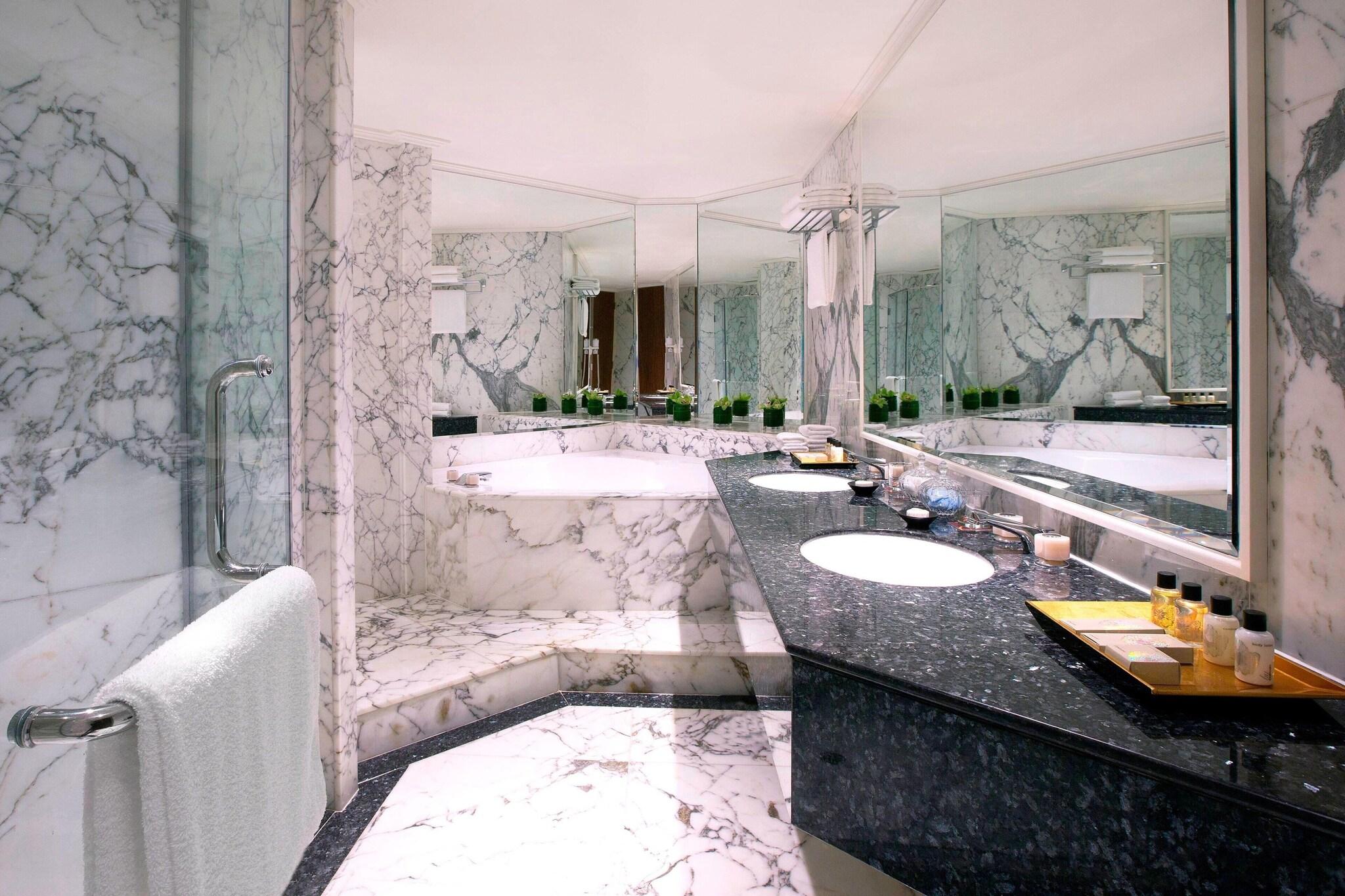 Suite Executive King Bed