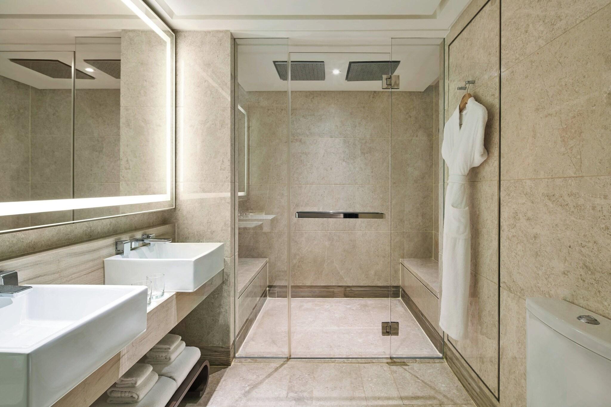 Suite Executive King Bed