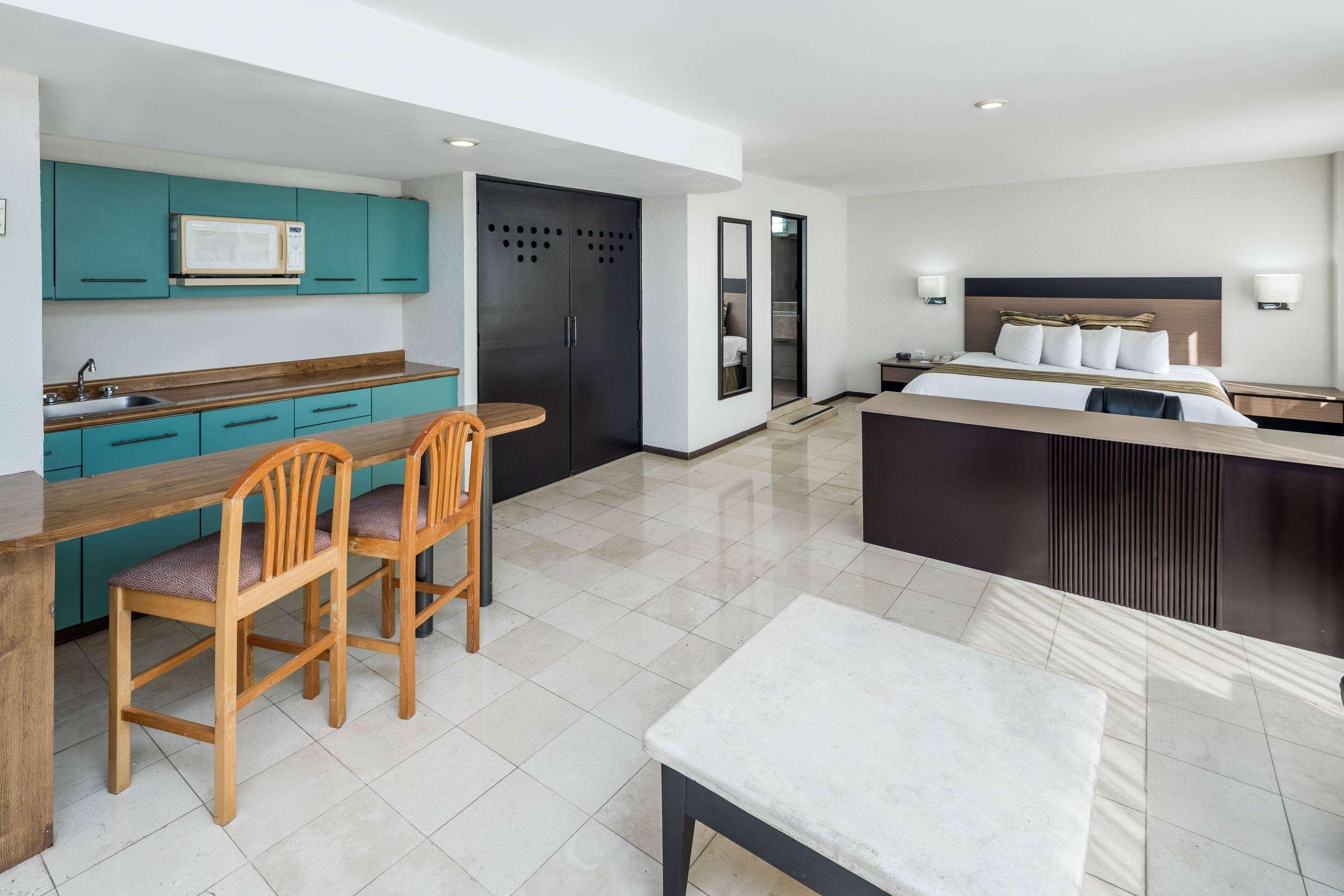 Suite King Bed Non Smoking