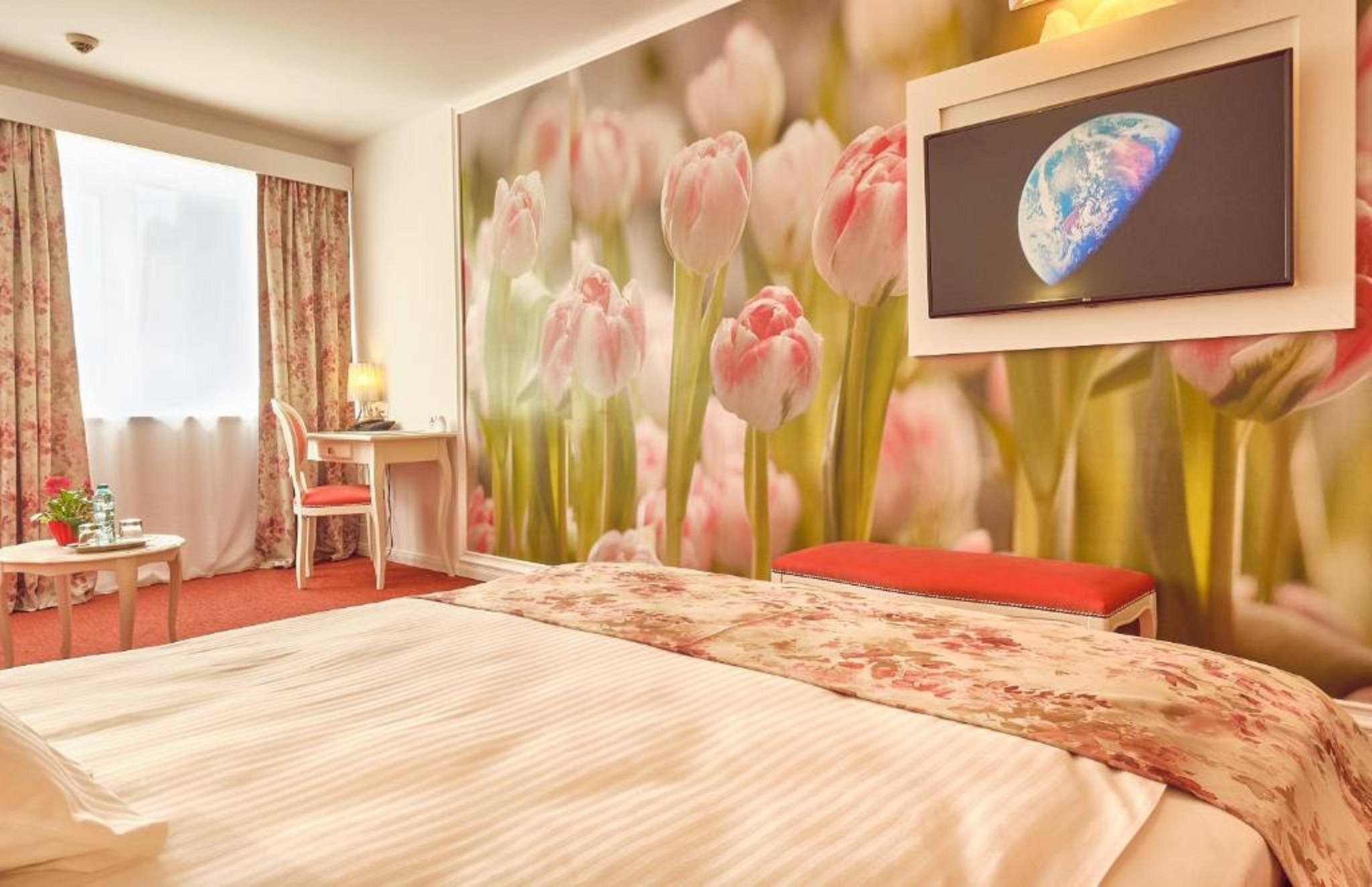 Single Deluxe with Views