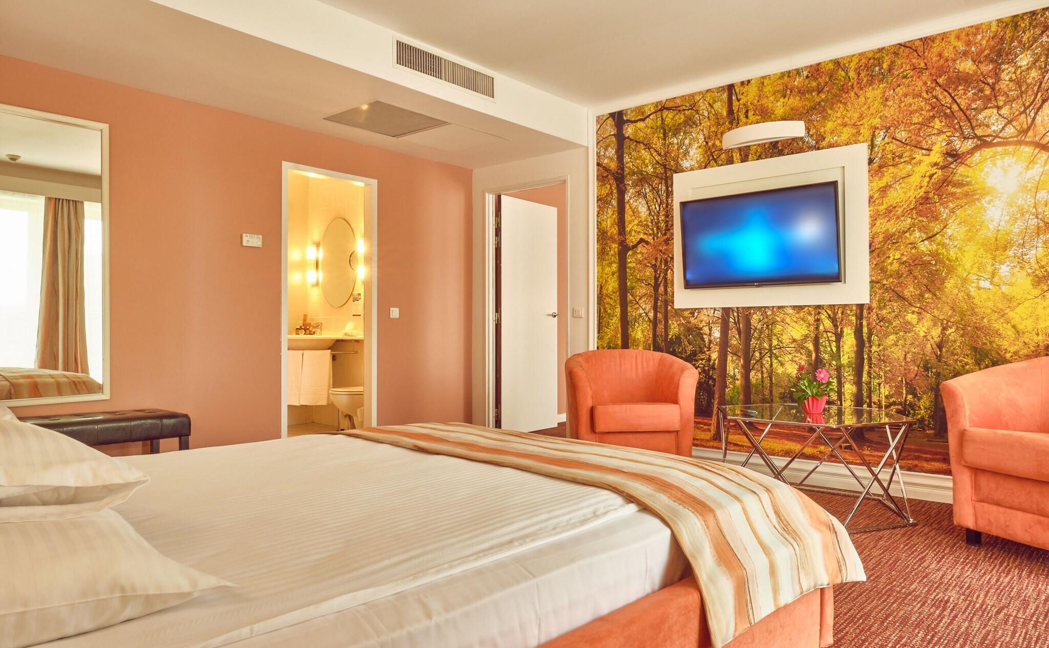 Suite Queen Size Bed