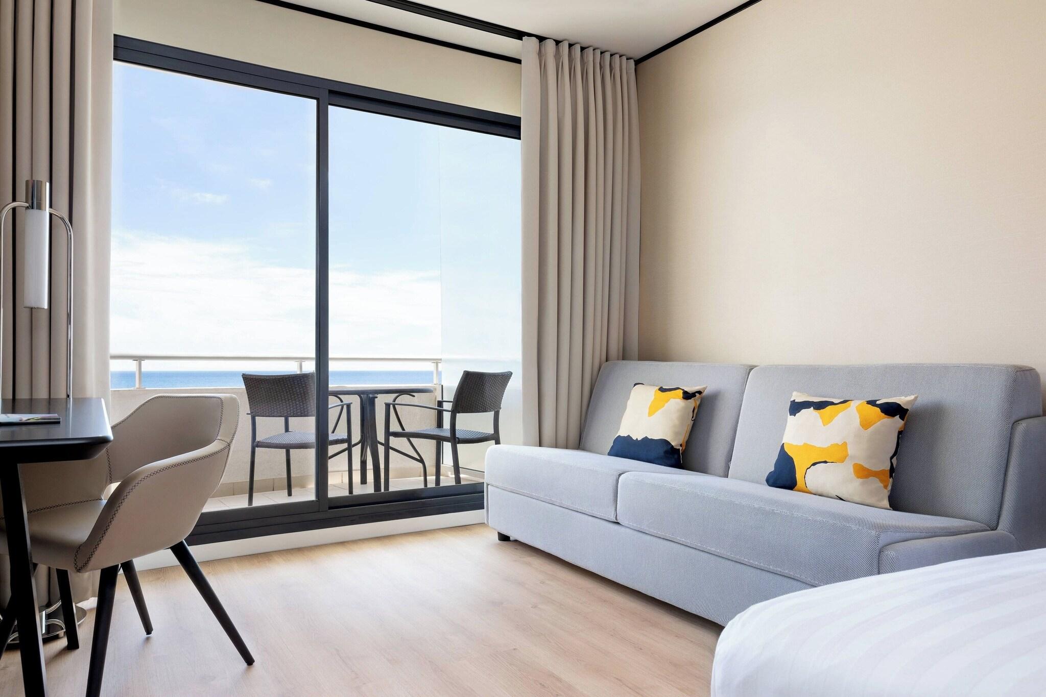 Quadruple Deluxe Sea View