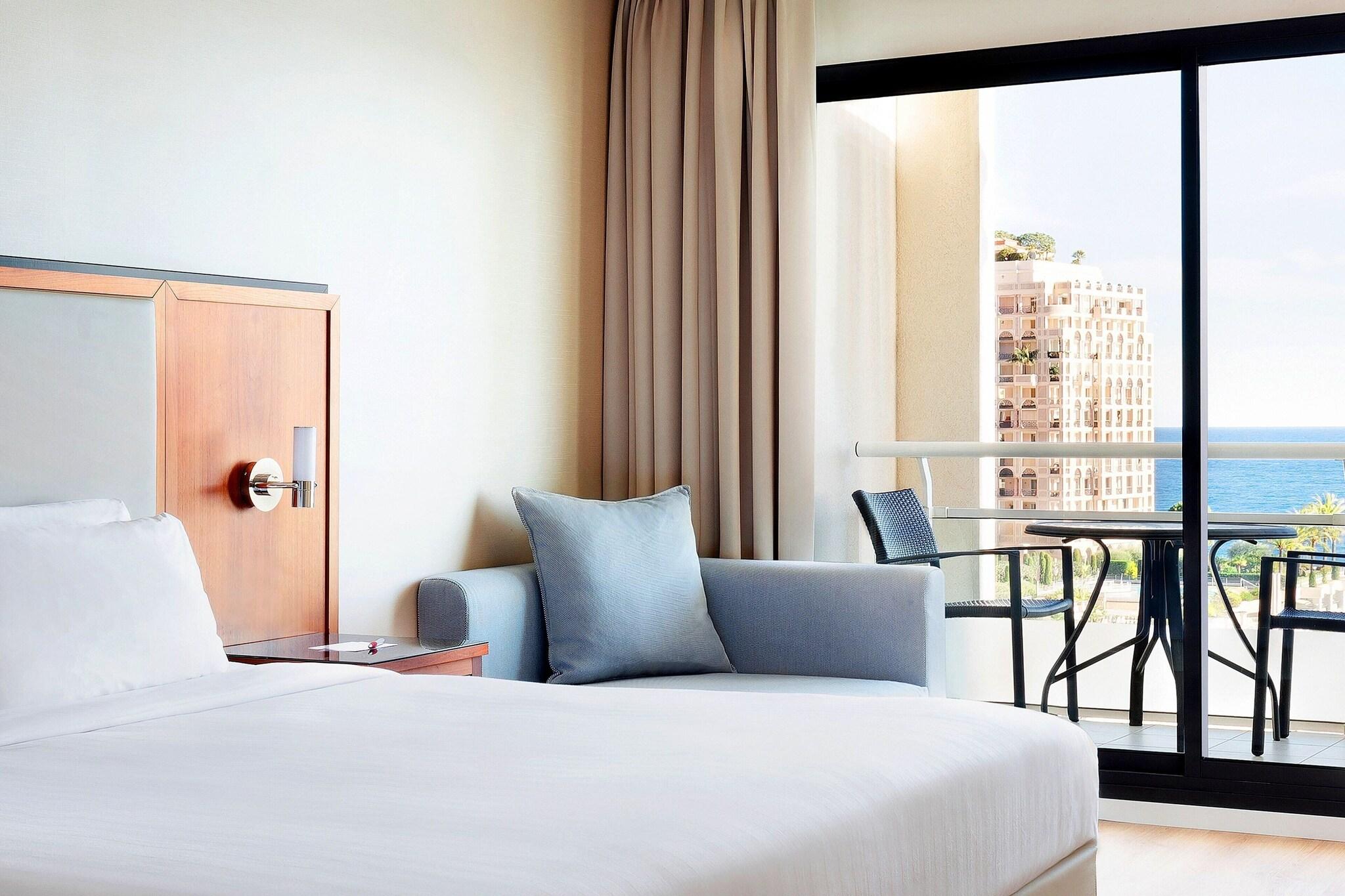 Double Sea View King Bed