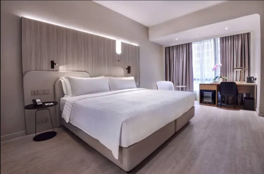 Studio Deluxe King Bed