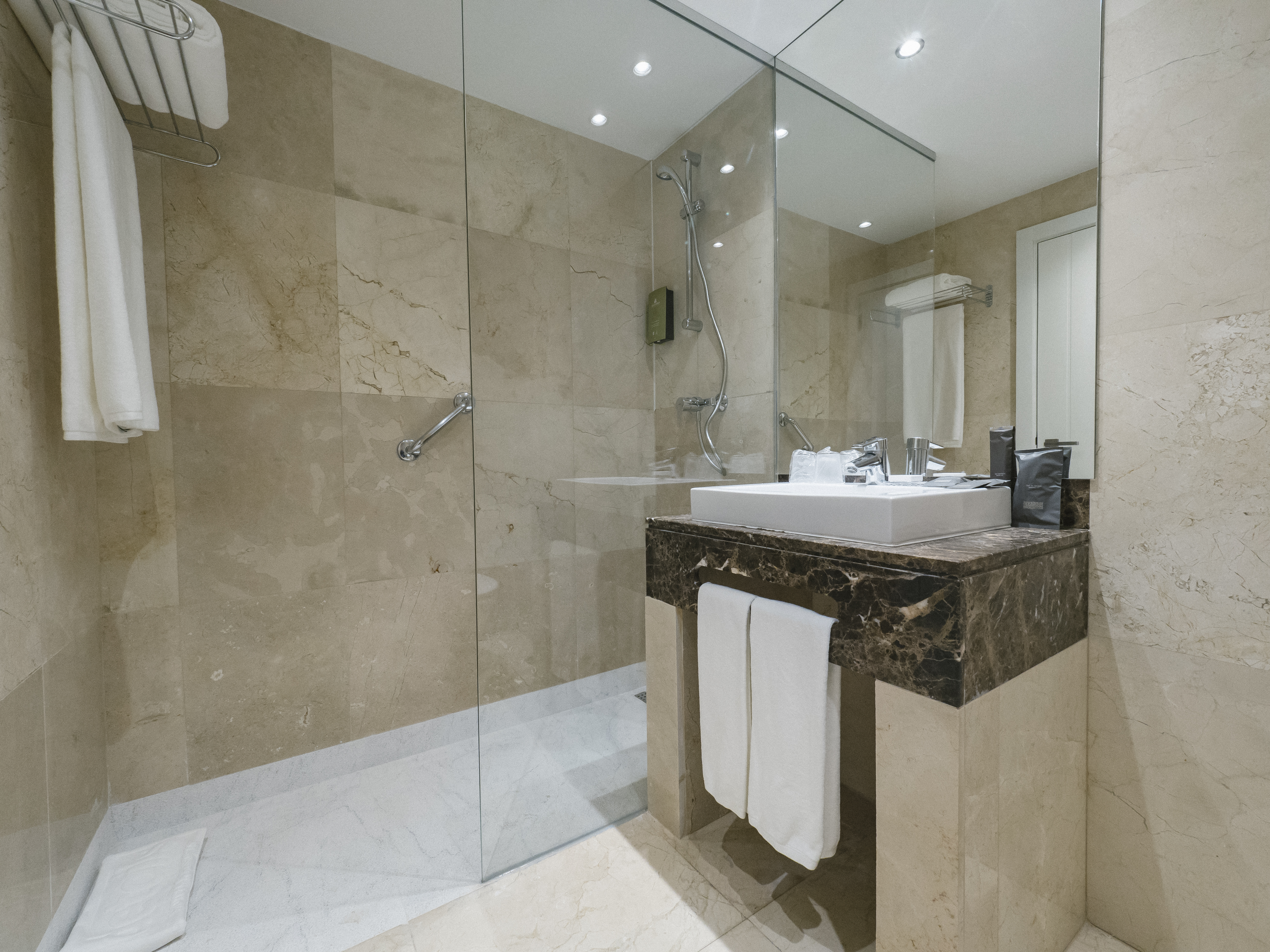 Double or Twin Standard