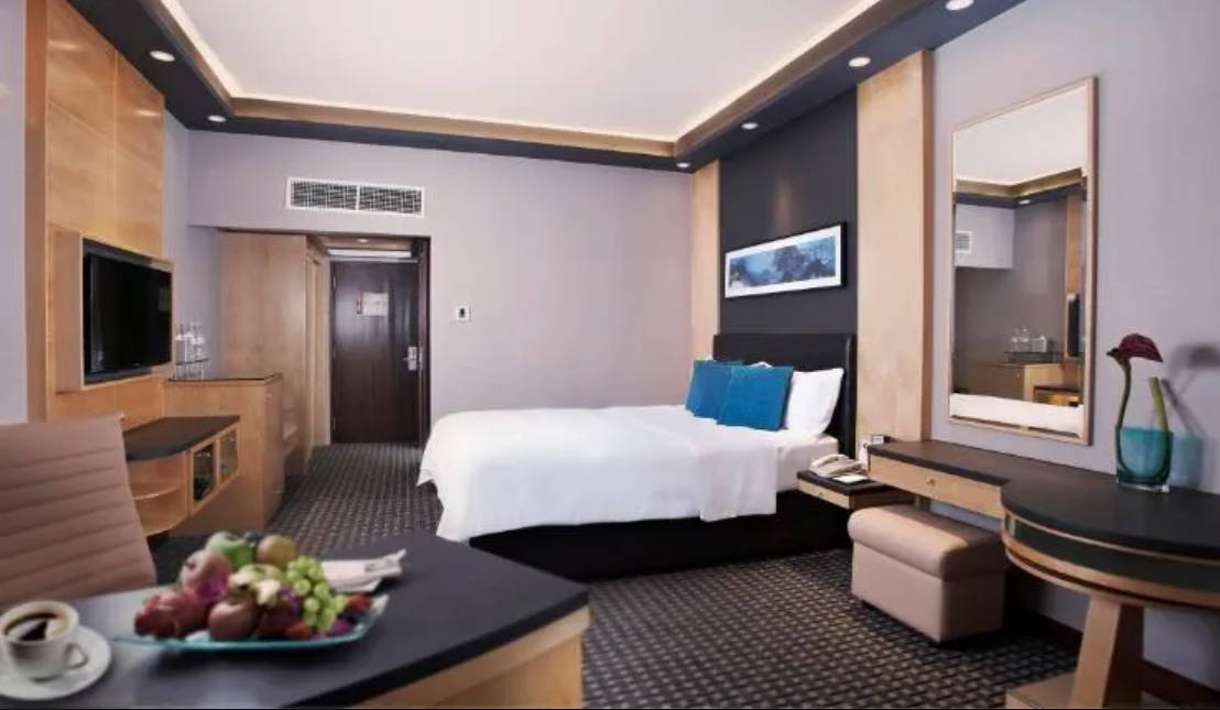 Double Deluxe Queen Bed