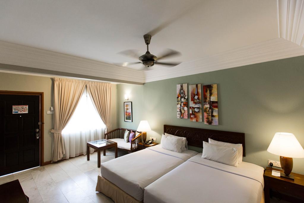 Double or Twin Deluxe