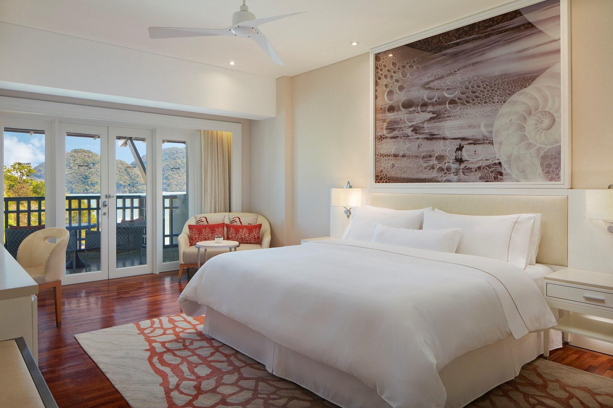 Double Partial Ocean View King Bed