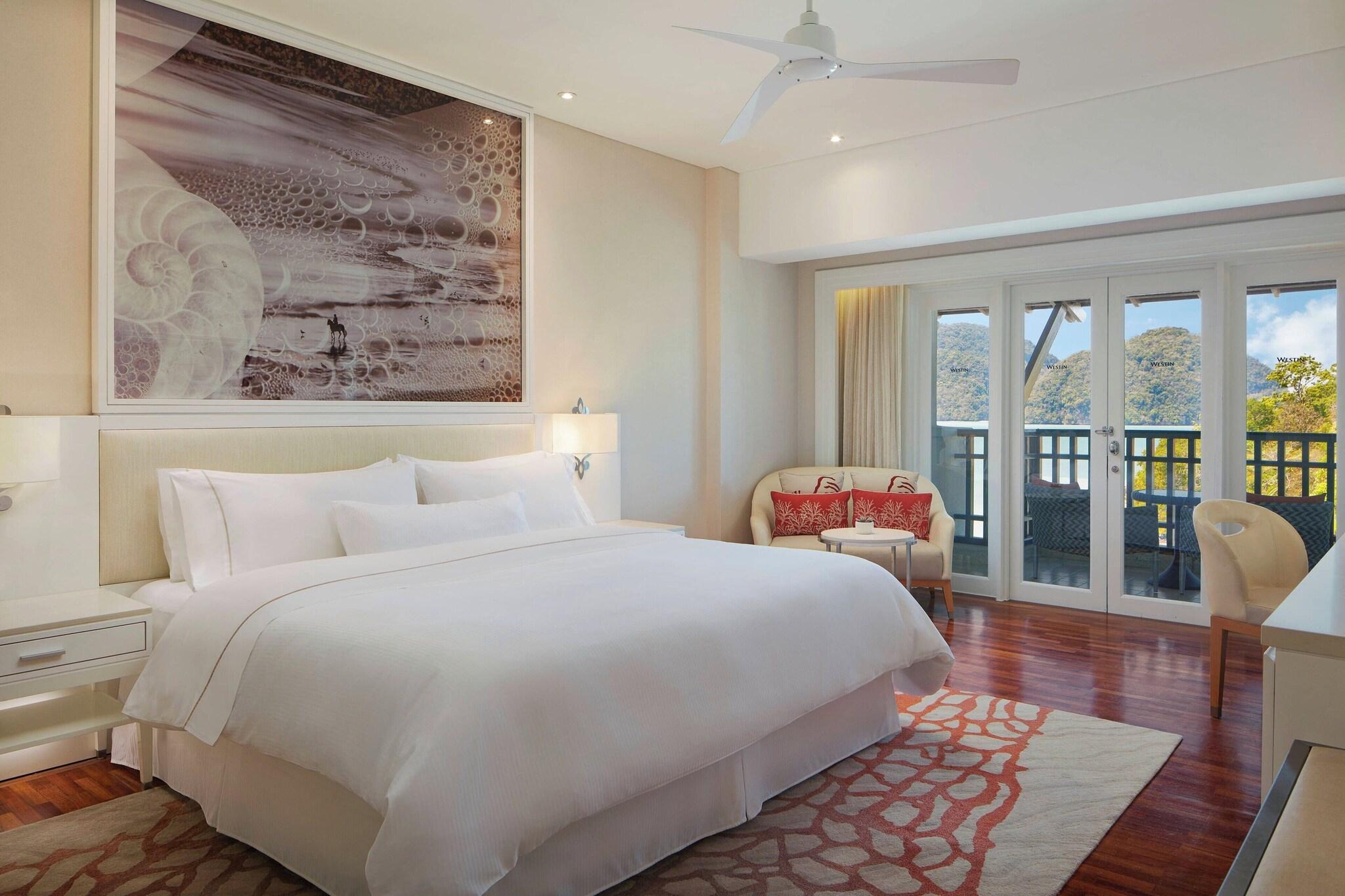 Double Partial Ocean View King Bed