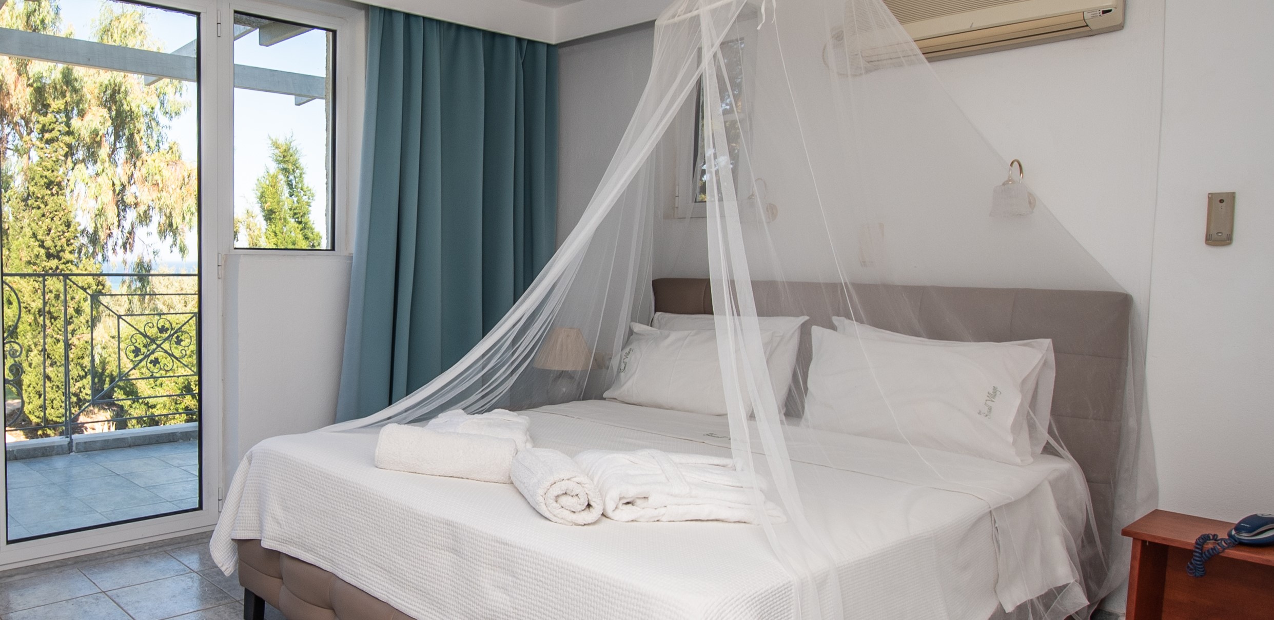 Bungalow Garden View