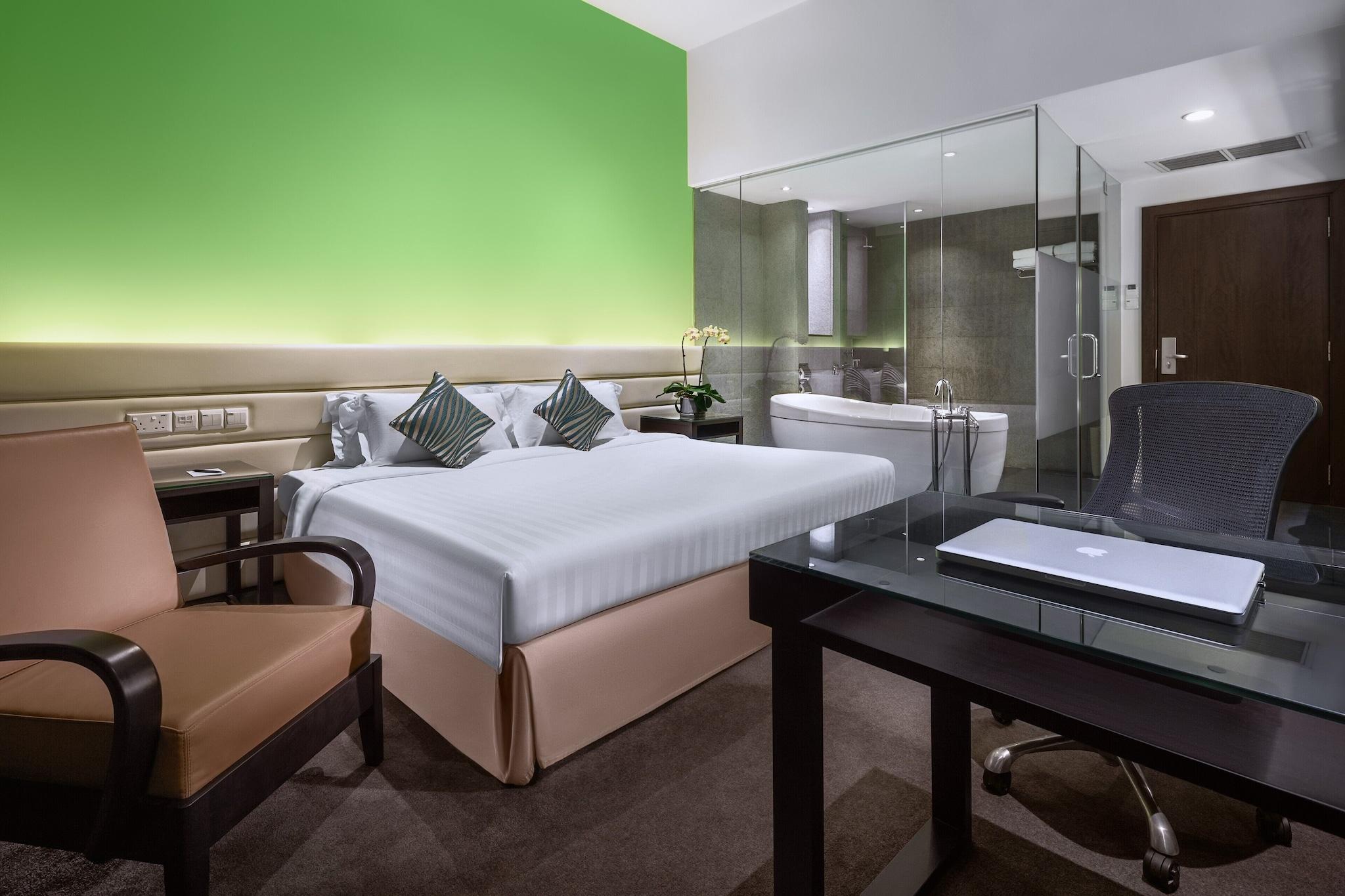 Double Club Executive