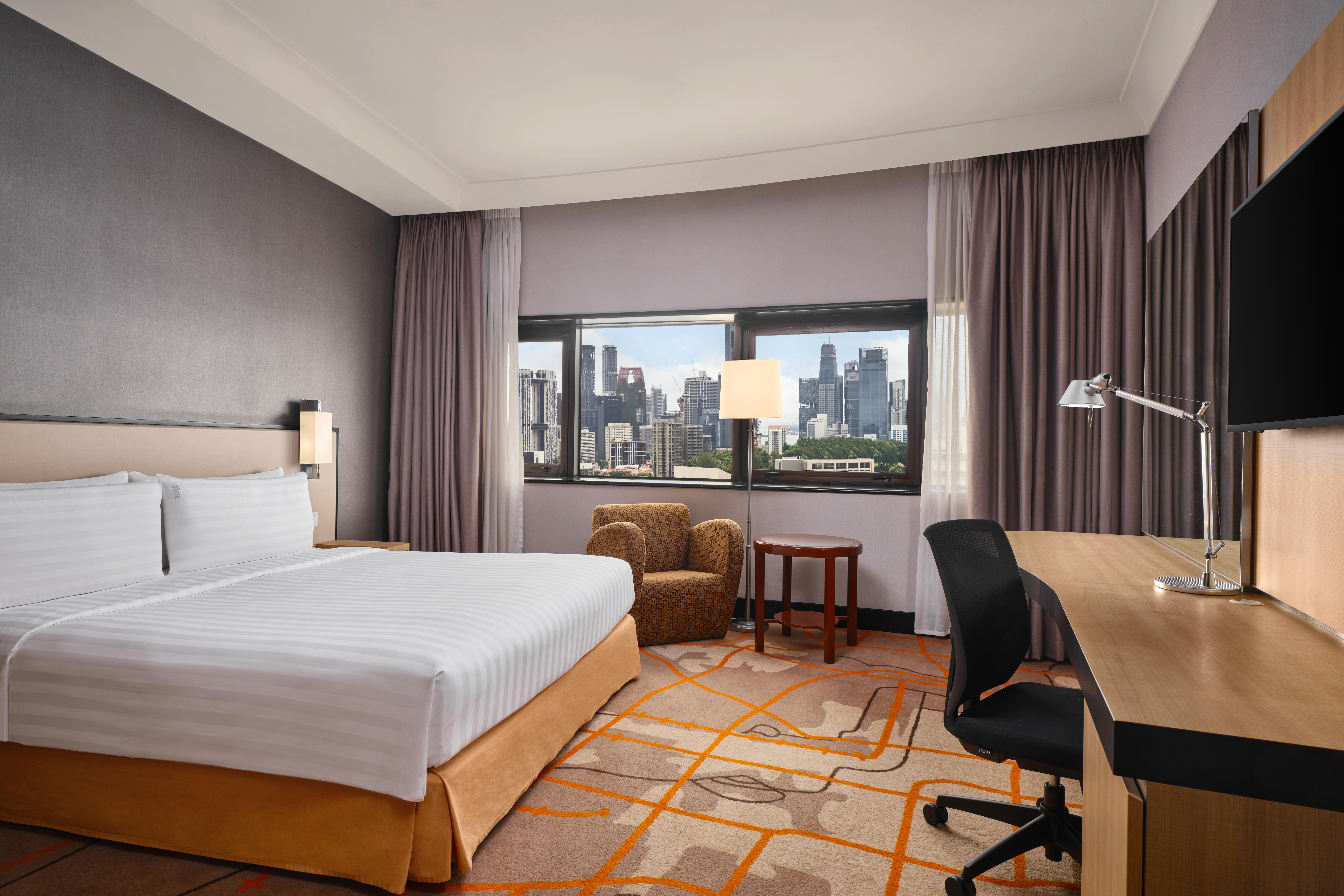 Double City View Queen Bed