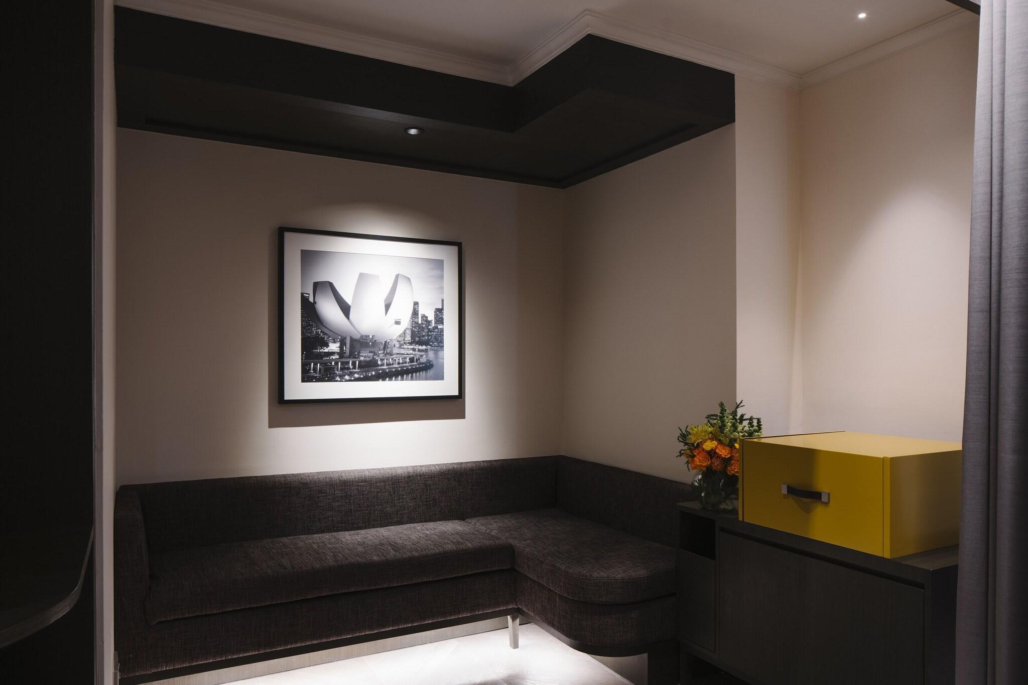 Junior Suite King Size Bed