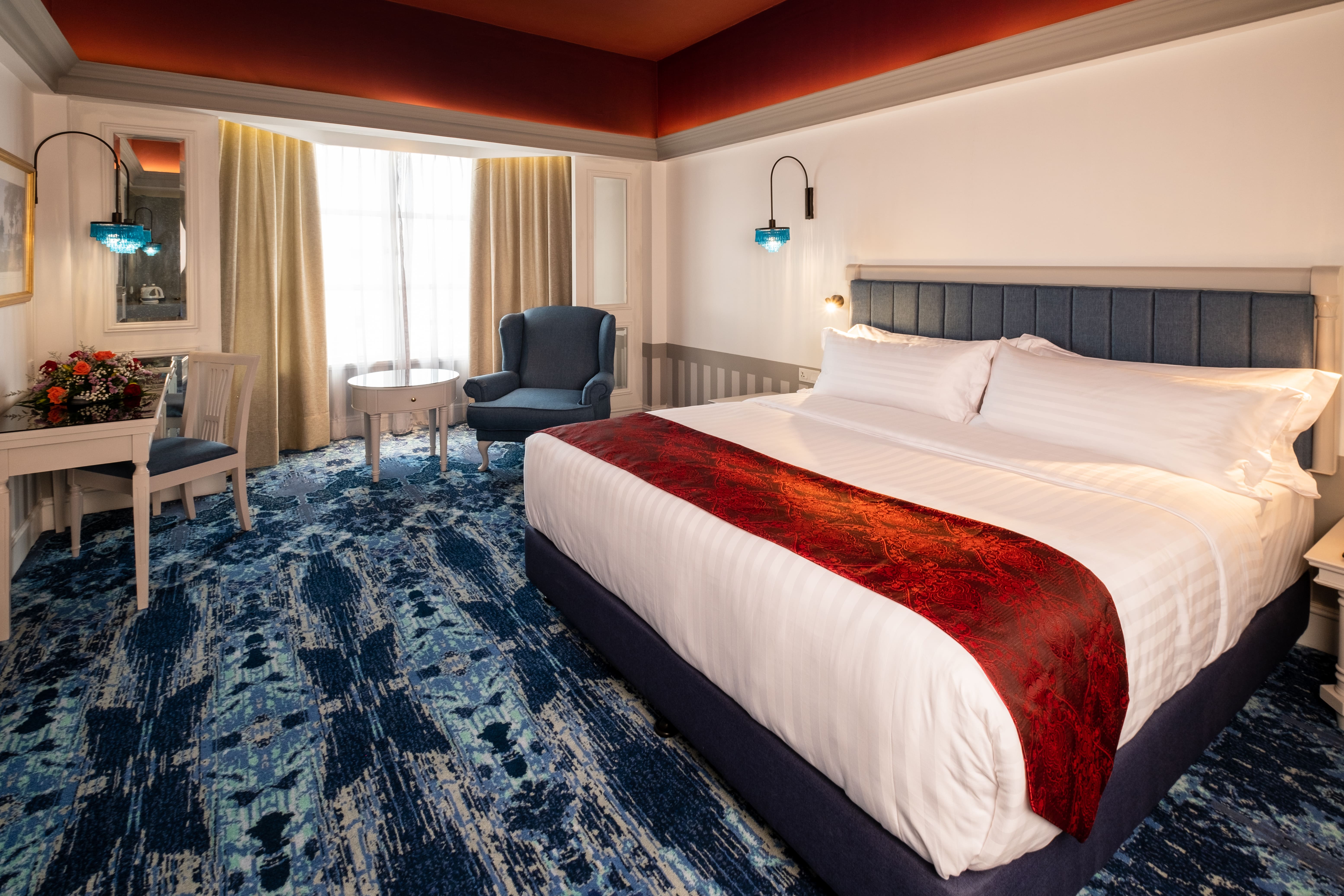 Double Deluxe King Bed