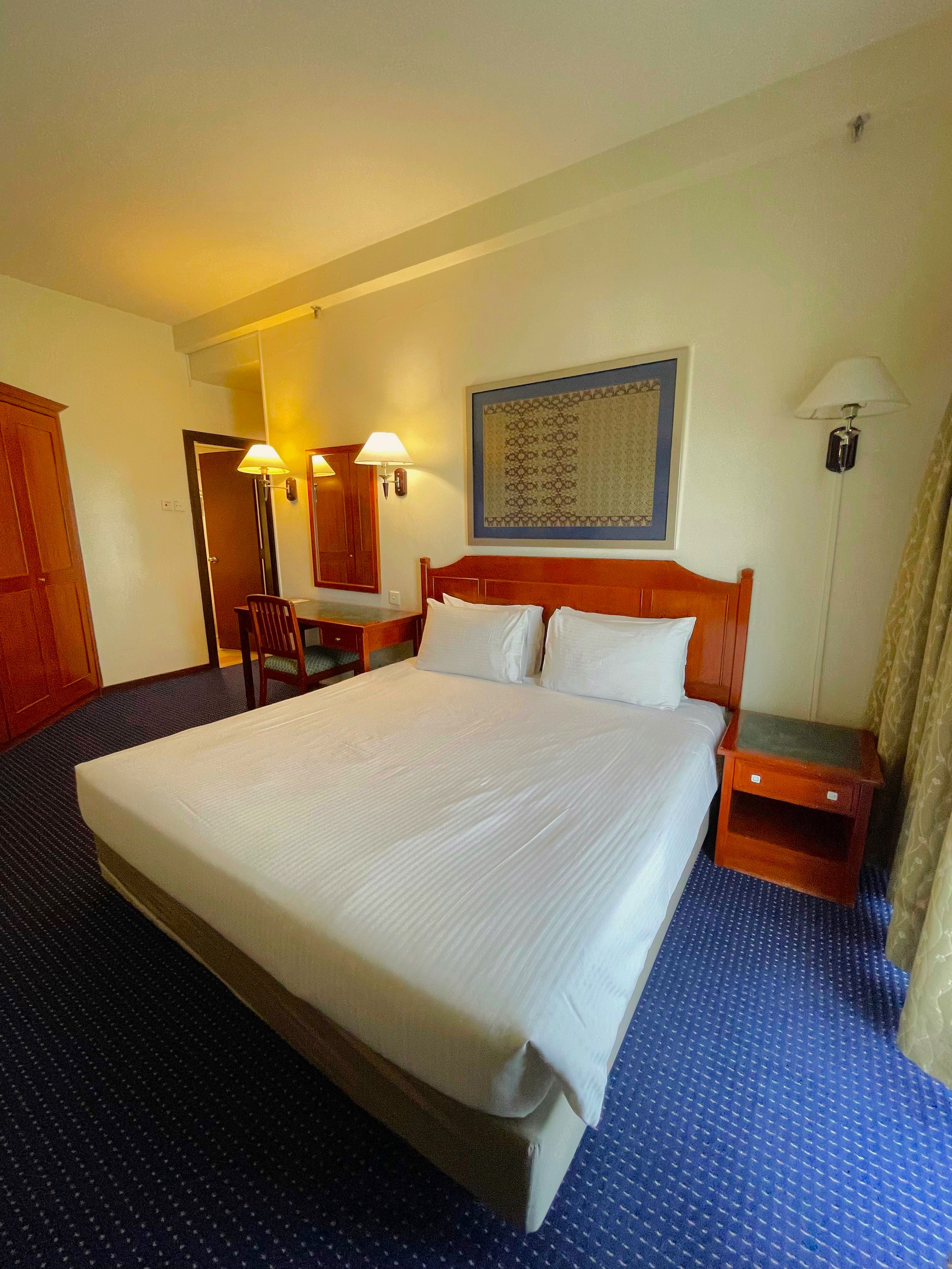 Suite Deluxe King Bed