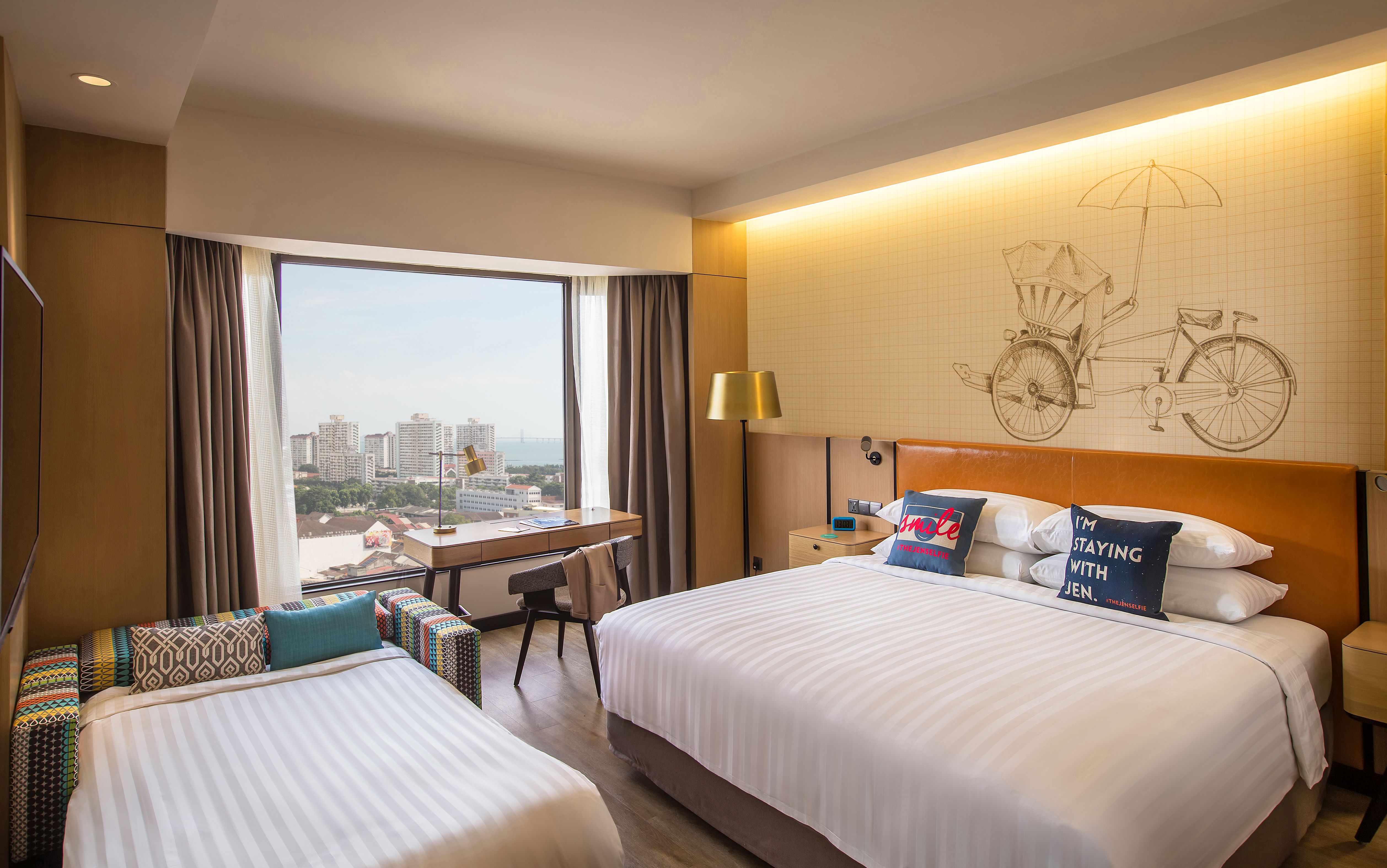 Family Room Club King Bed