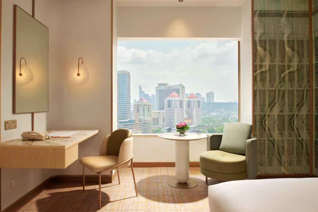 Twin Premium City View