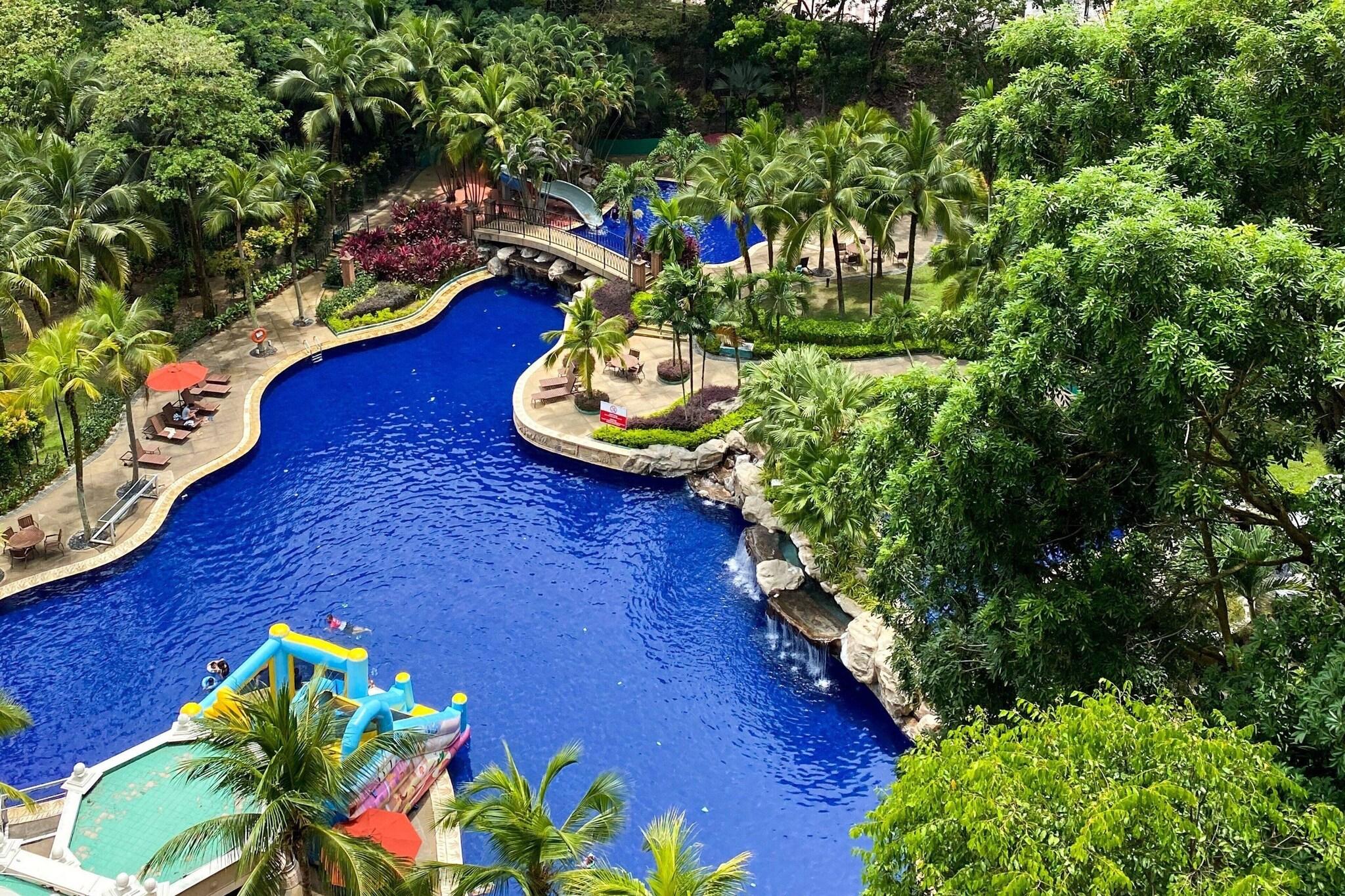 Double Deluxe Pool View