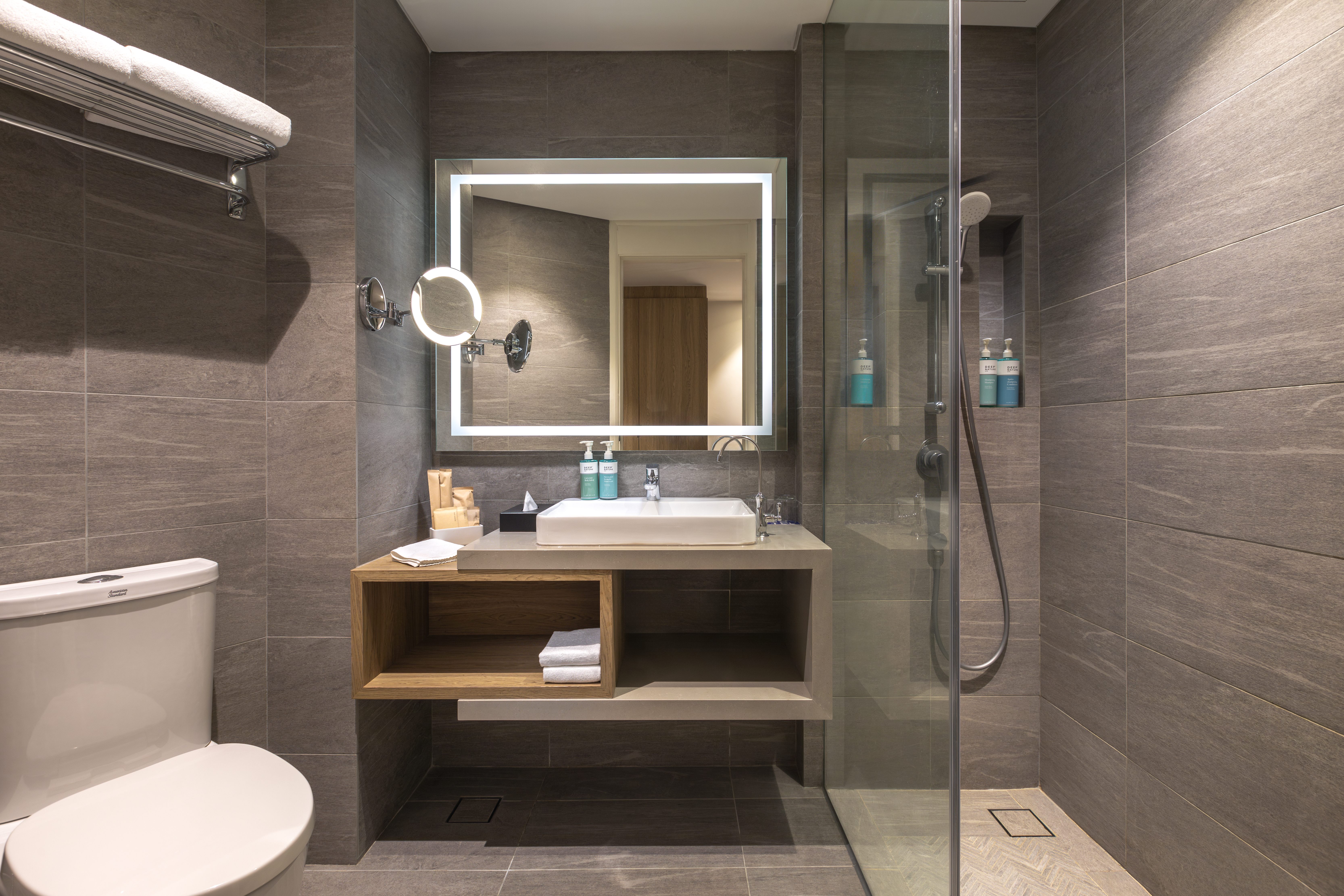 Double Premier King Bed