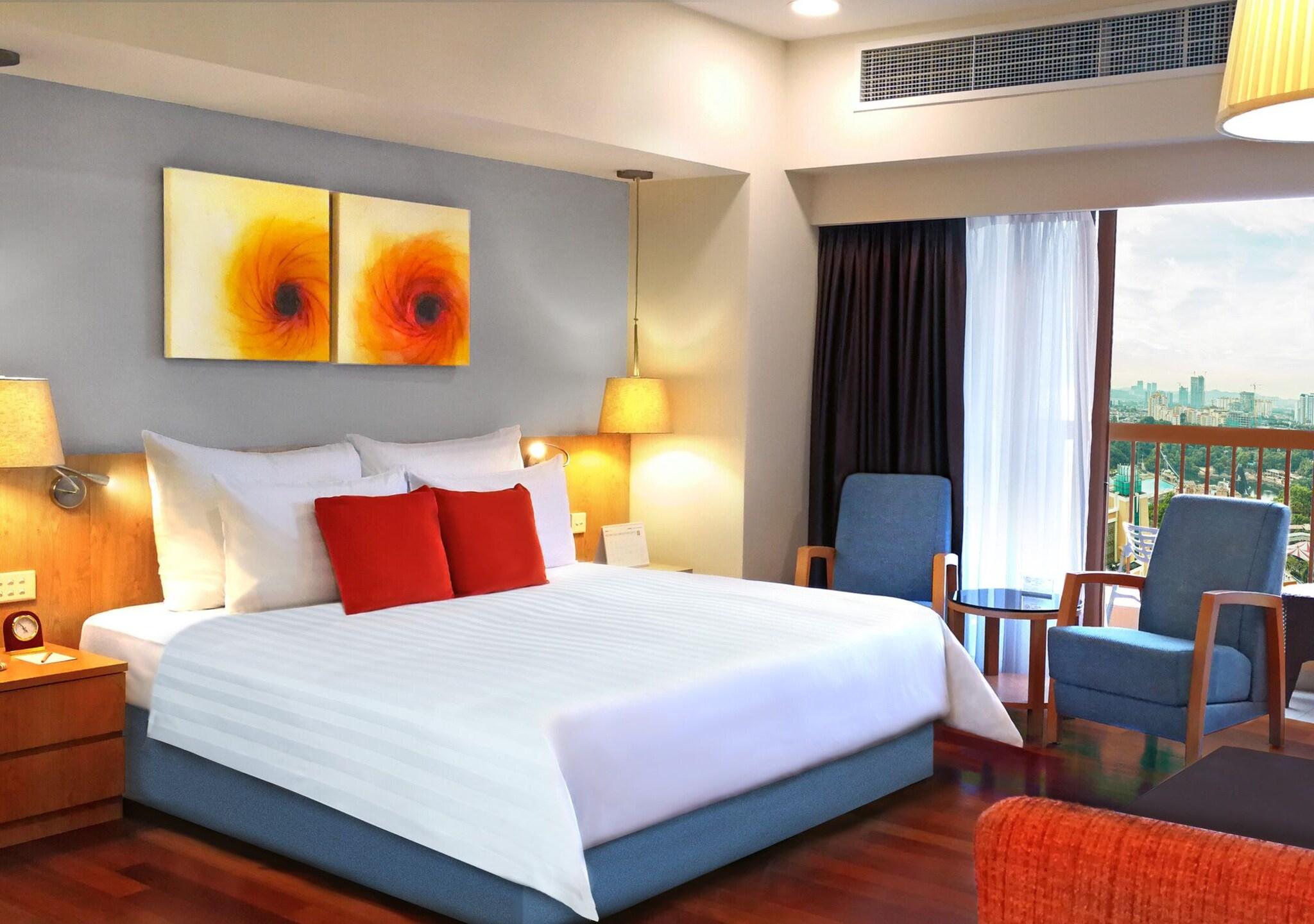 Studio King Size Bed