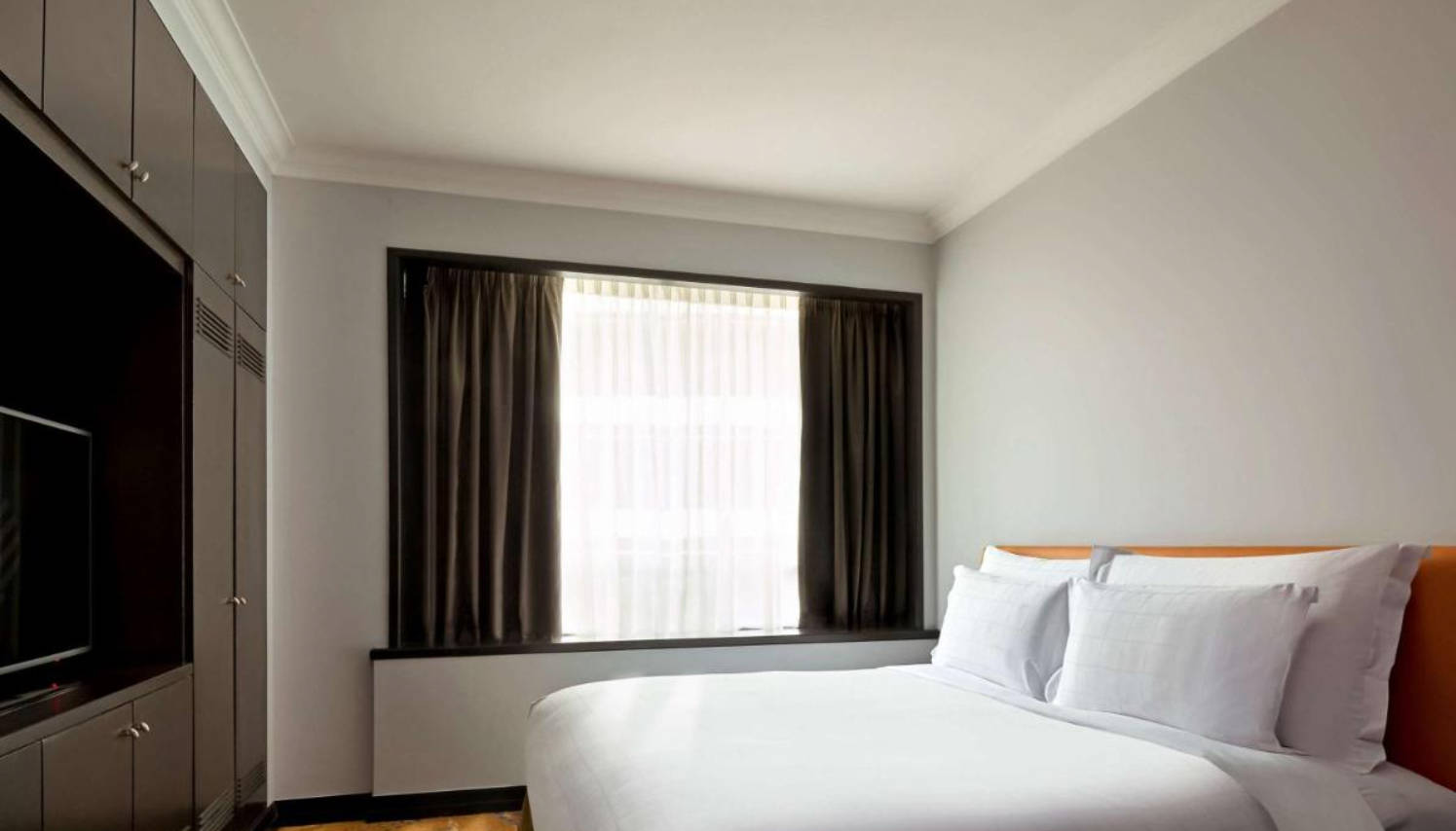 Junior Suite King Size Bed