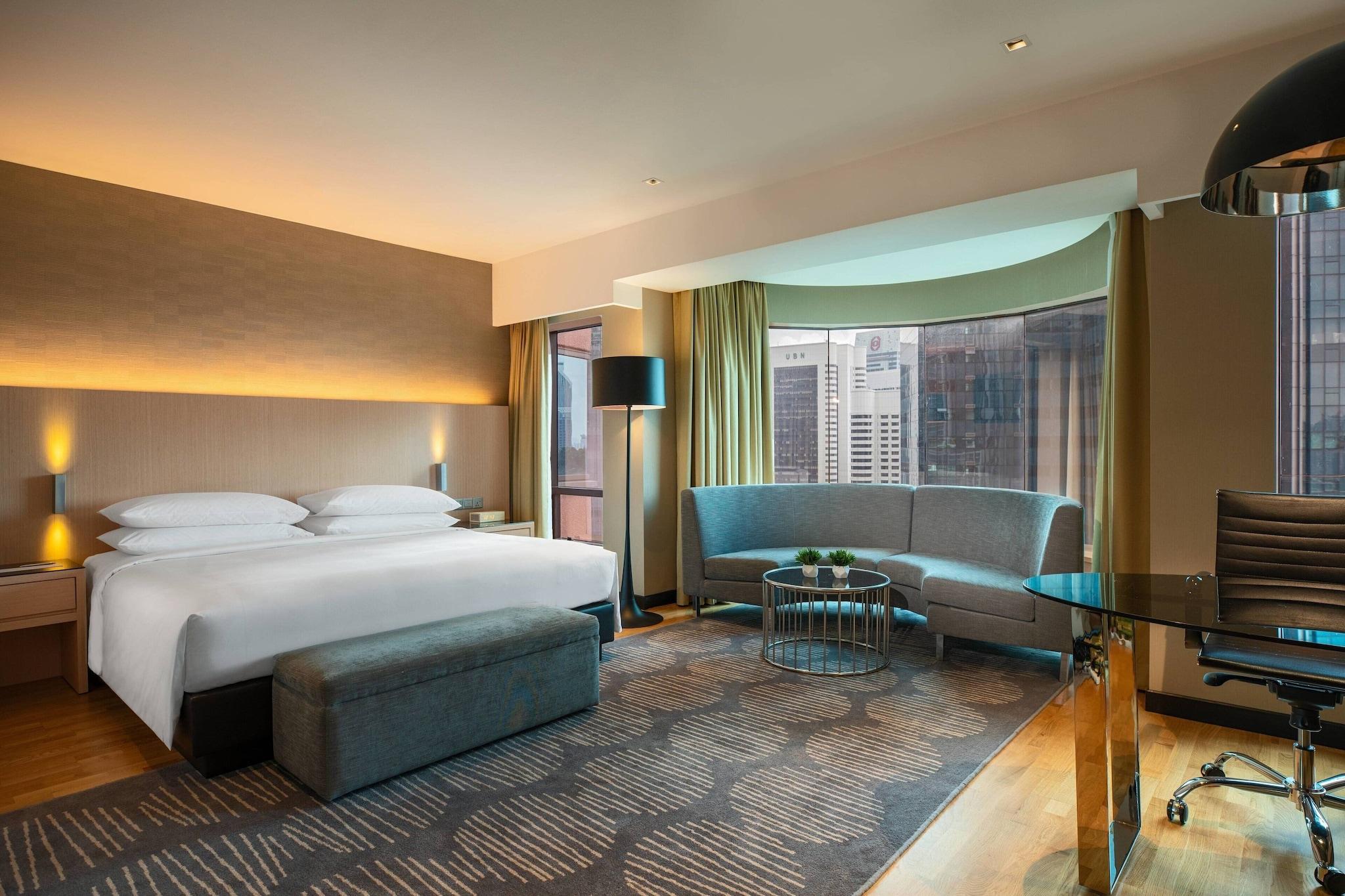 Double Deluxe King Bed