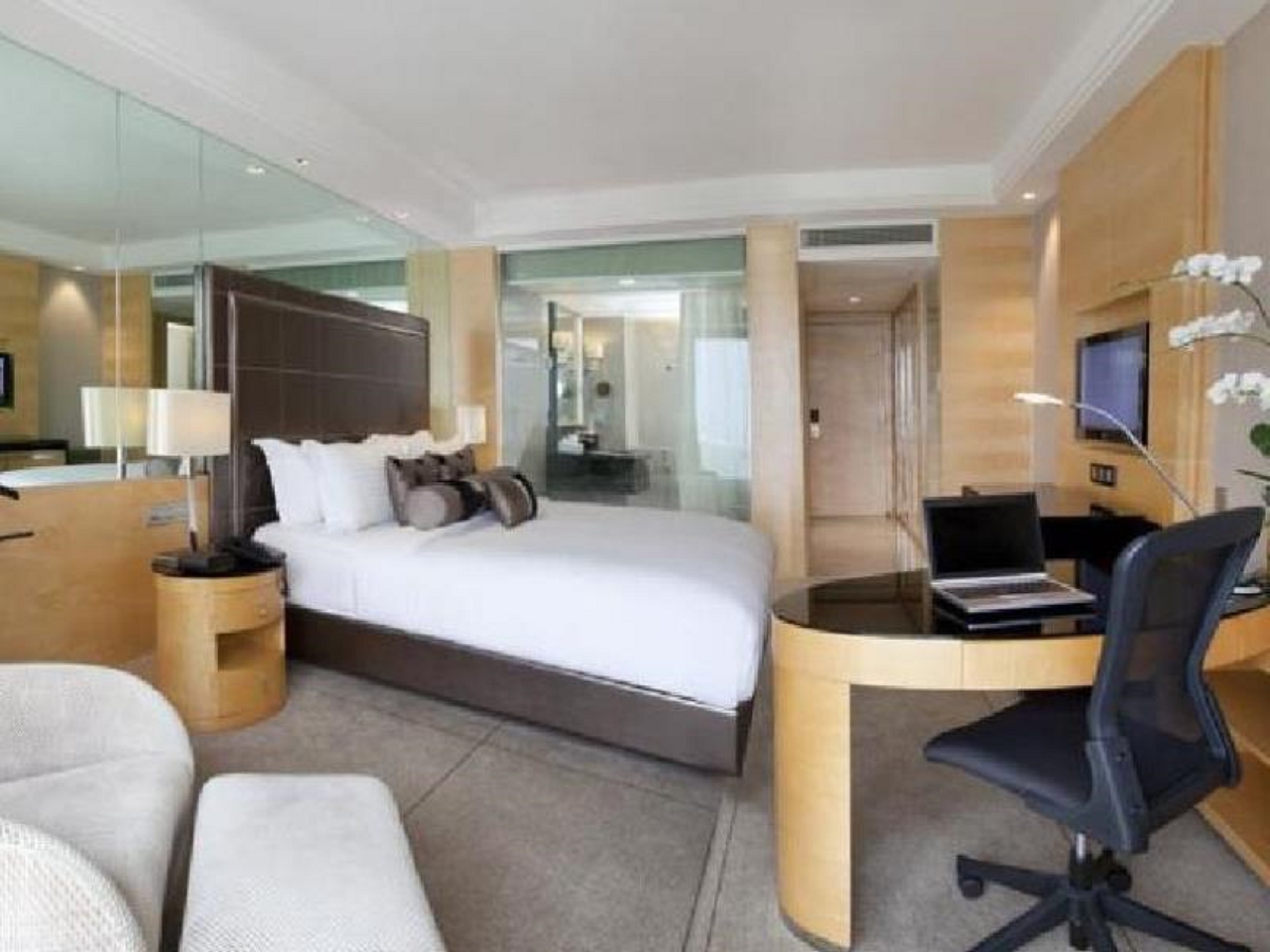 Double or Twin Deluxe