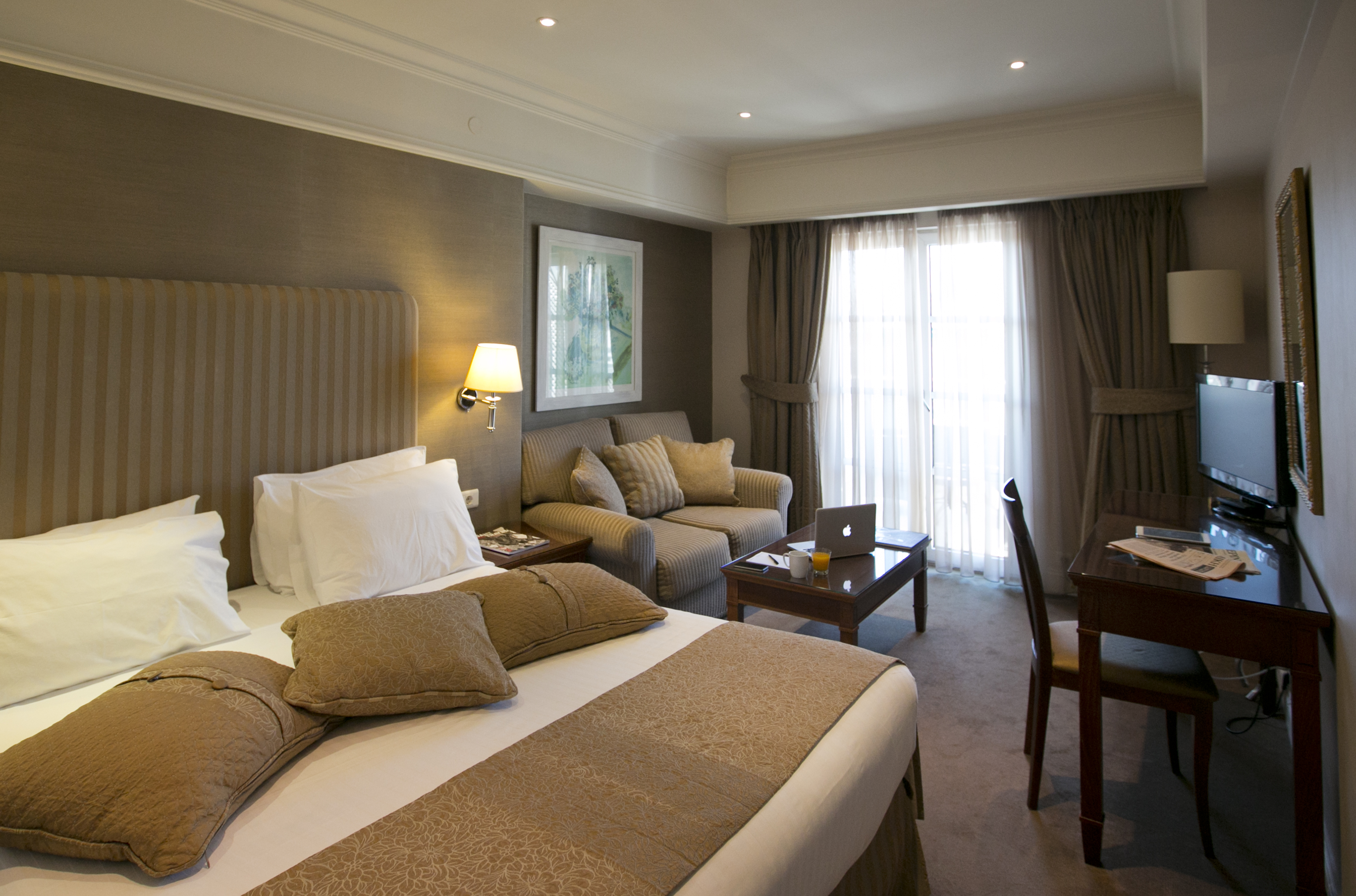 Junior Suite with Views