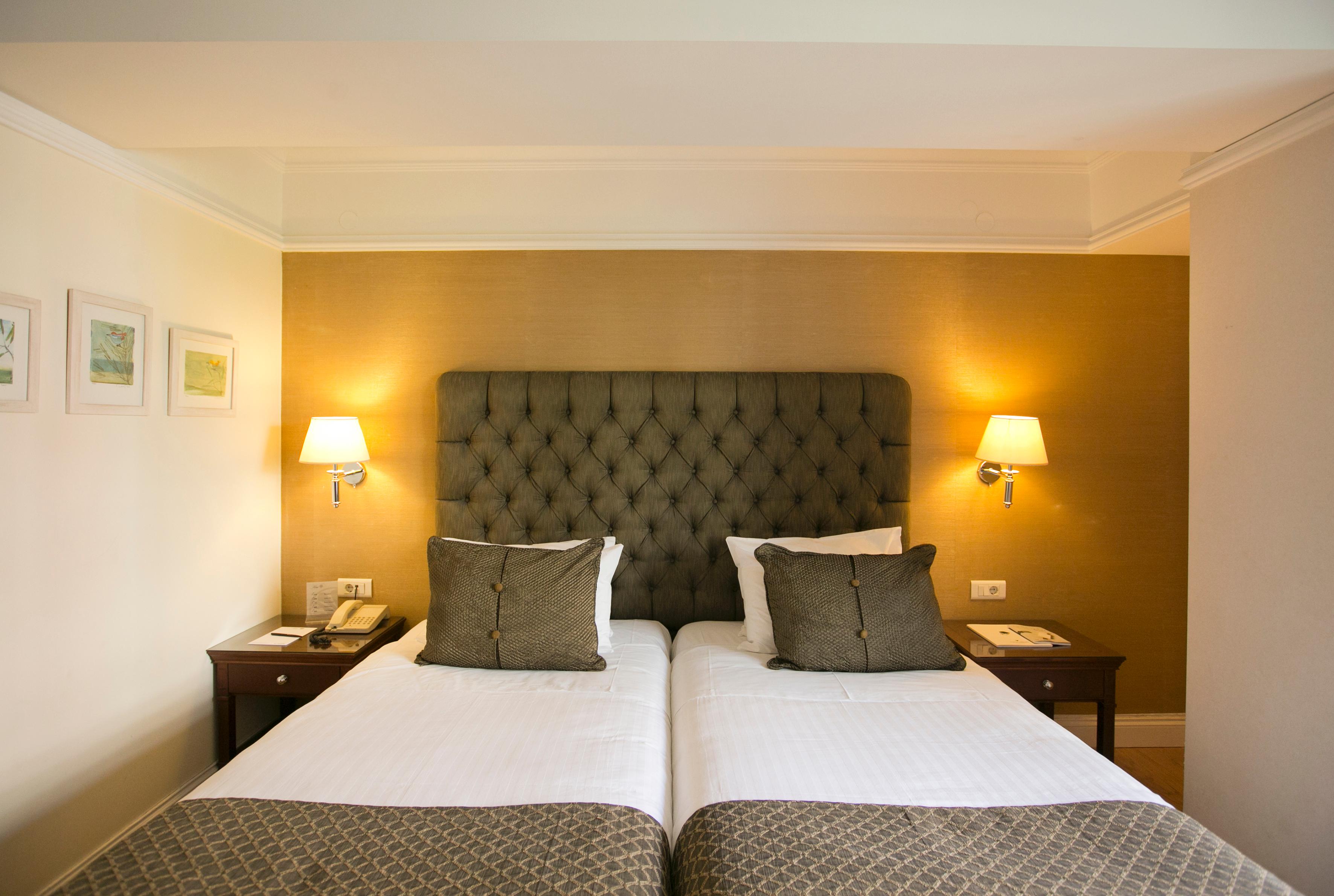 Double or Twin Standard