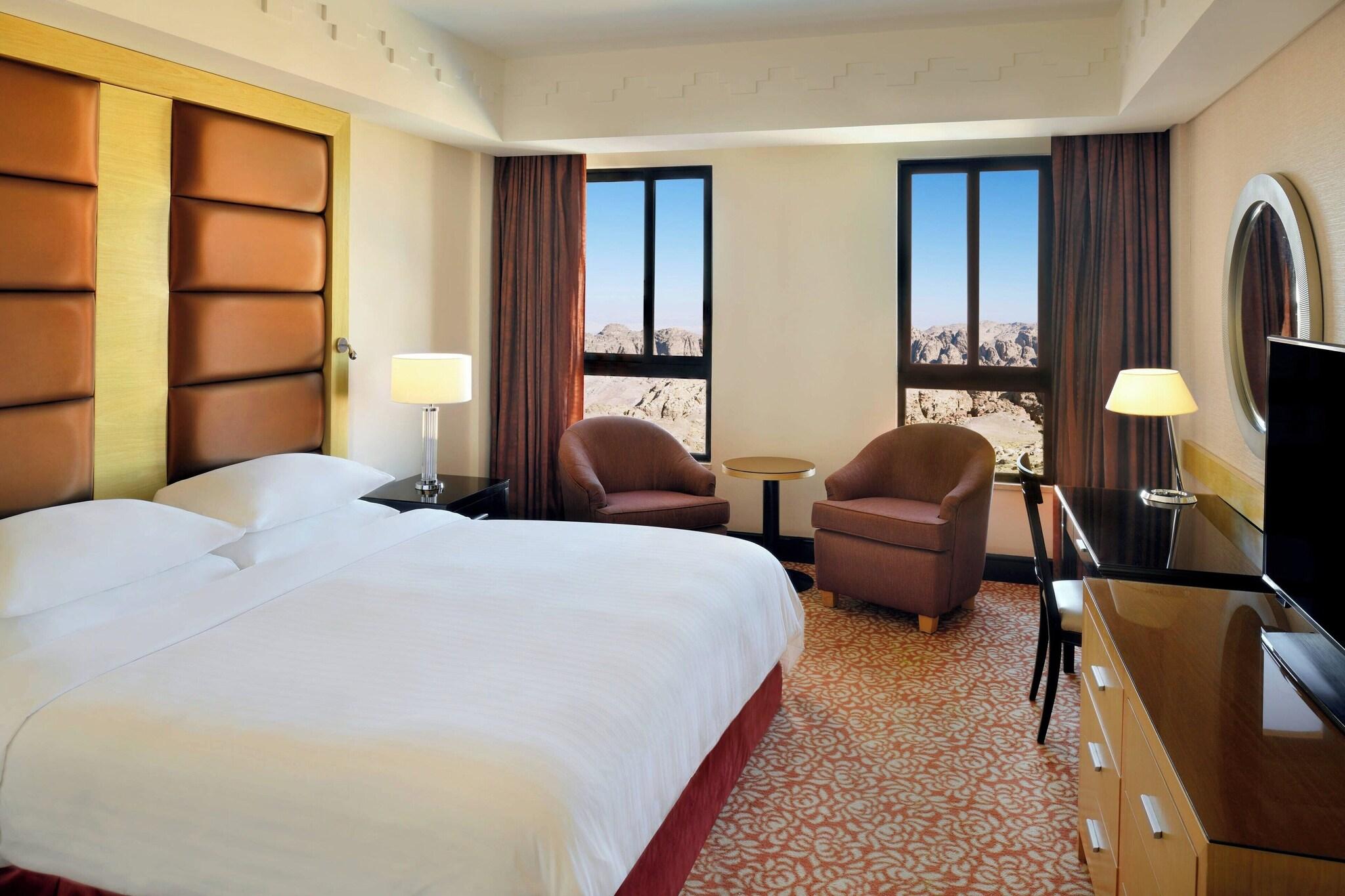 Double Deluxe King Bed