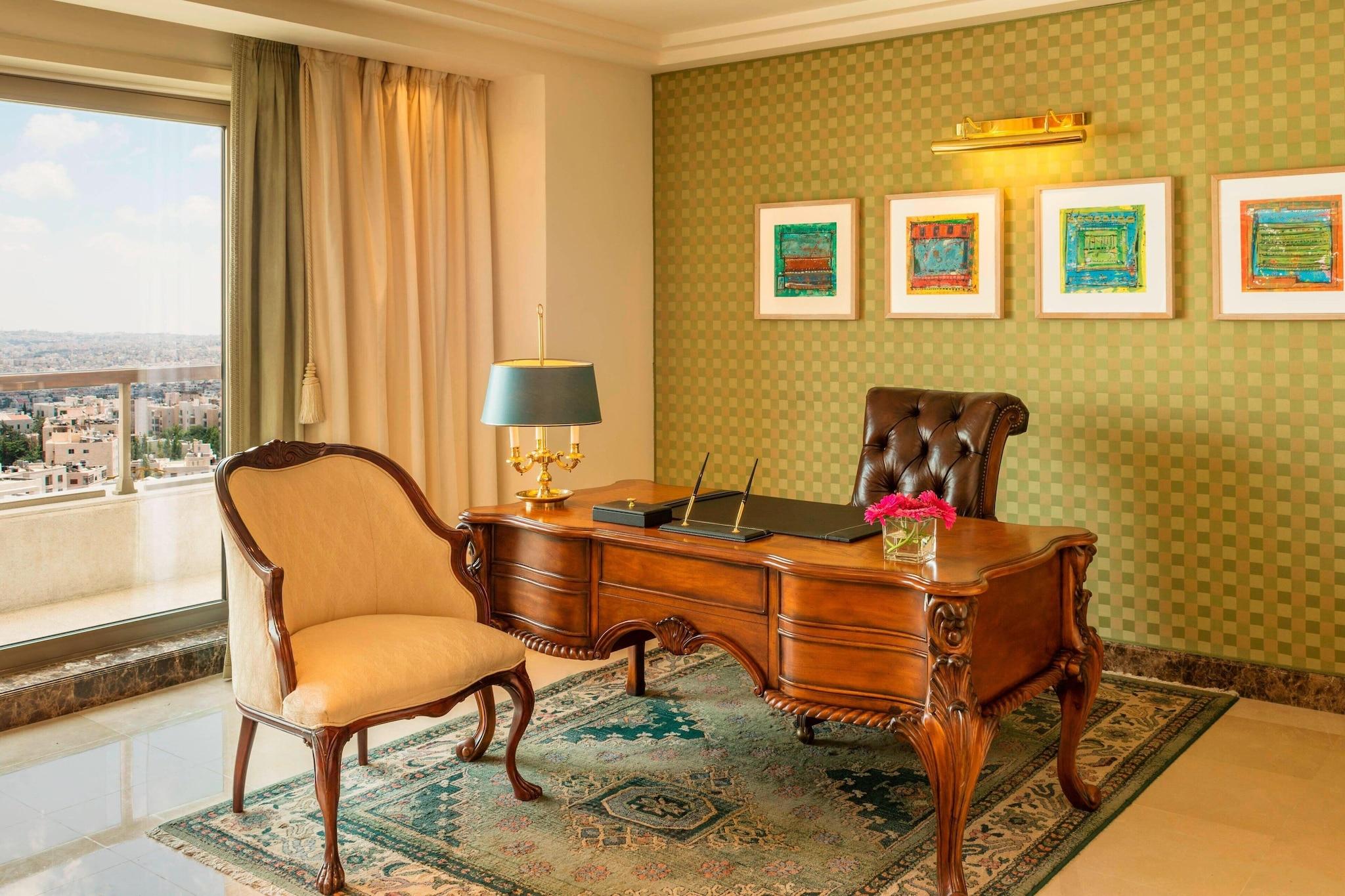 Suite City View King Bed