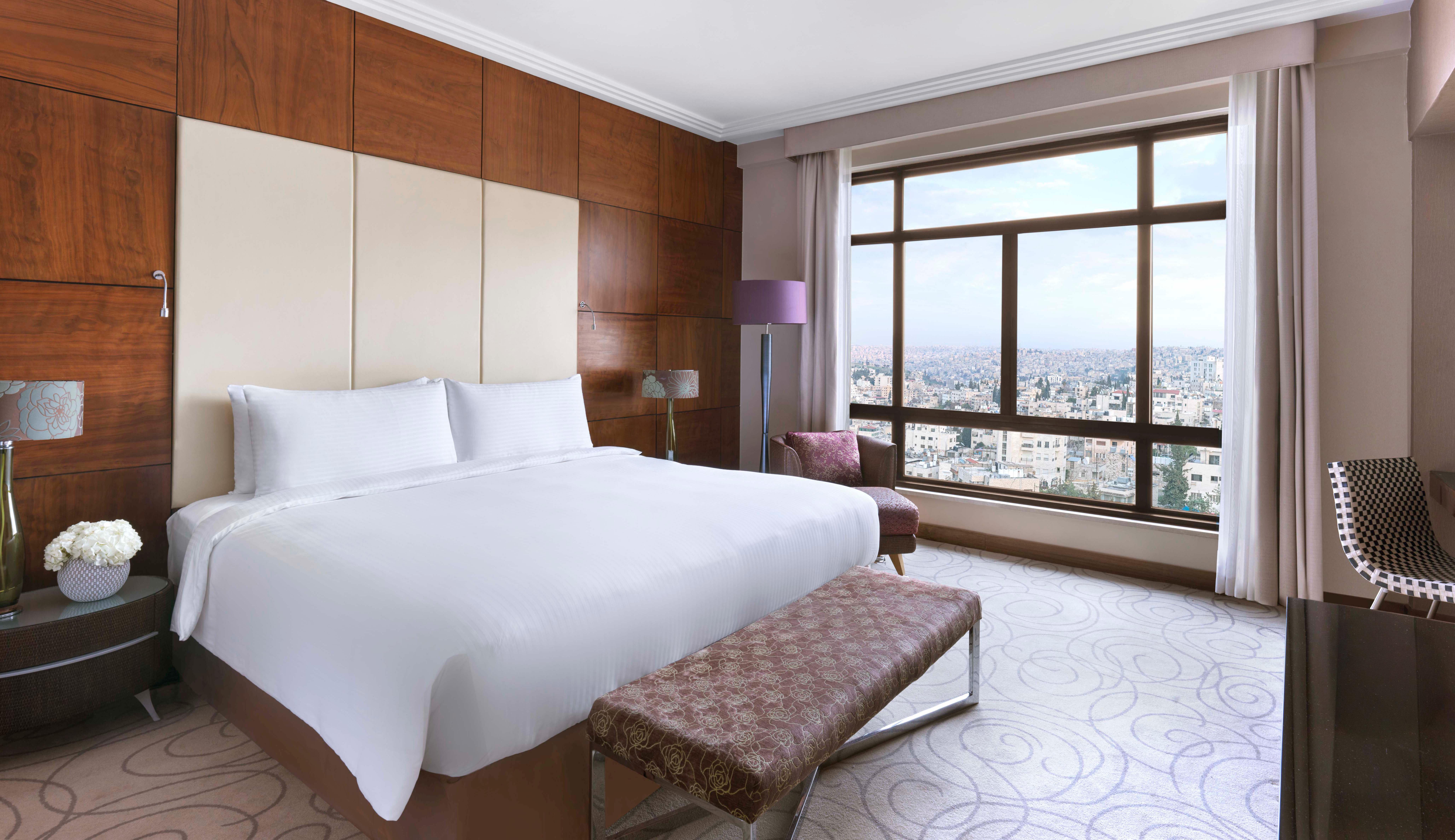 Suite with Kitchenette