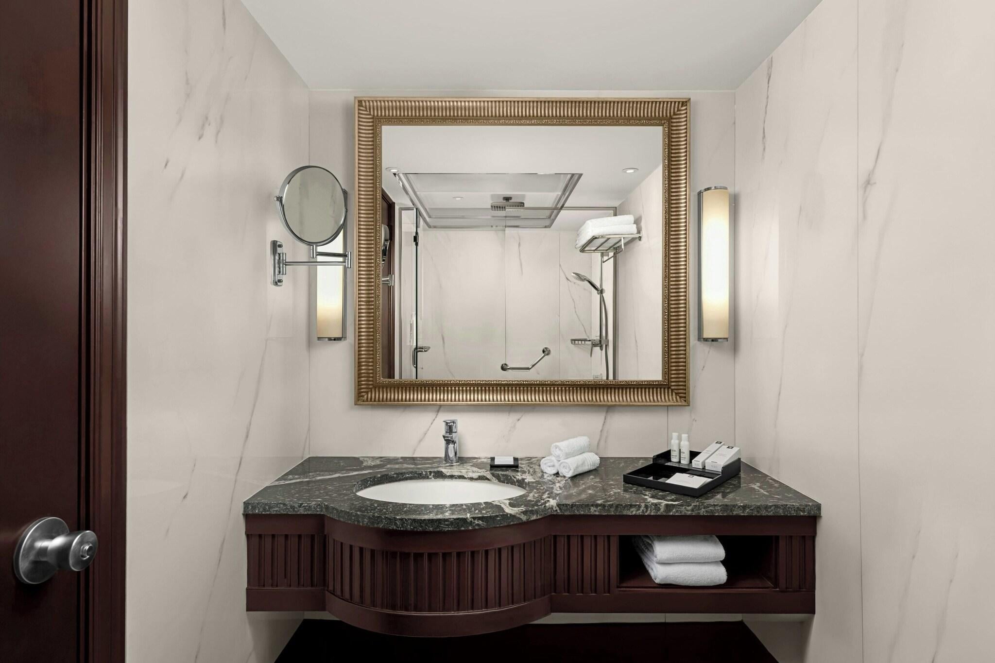 Double Executive King Bed