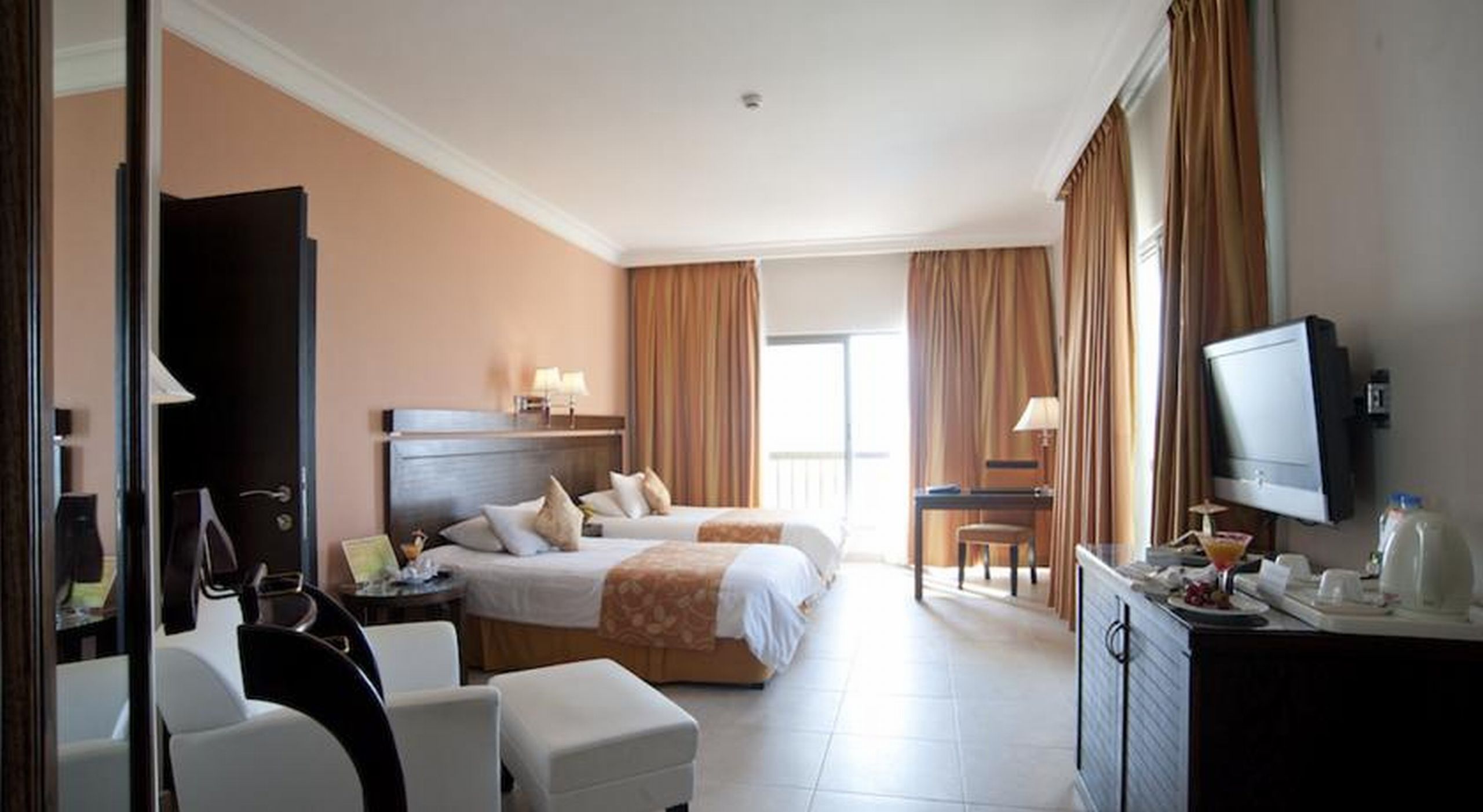 Double or Twin Deluxe Sea View