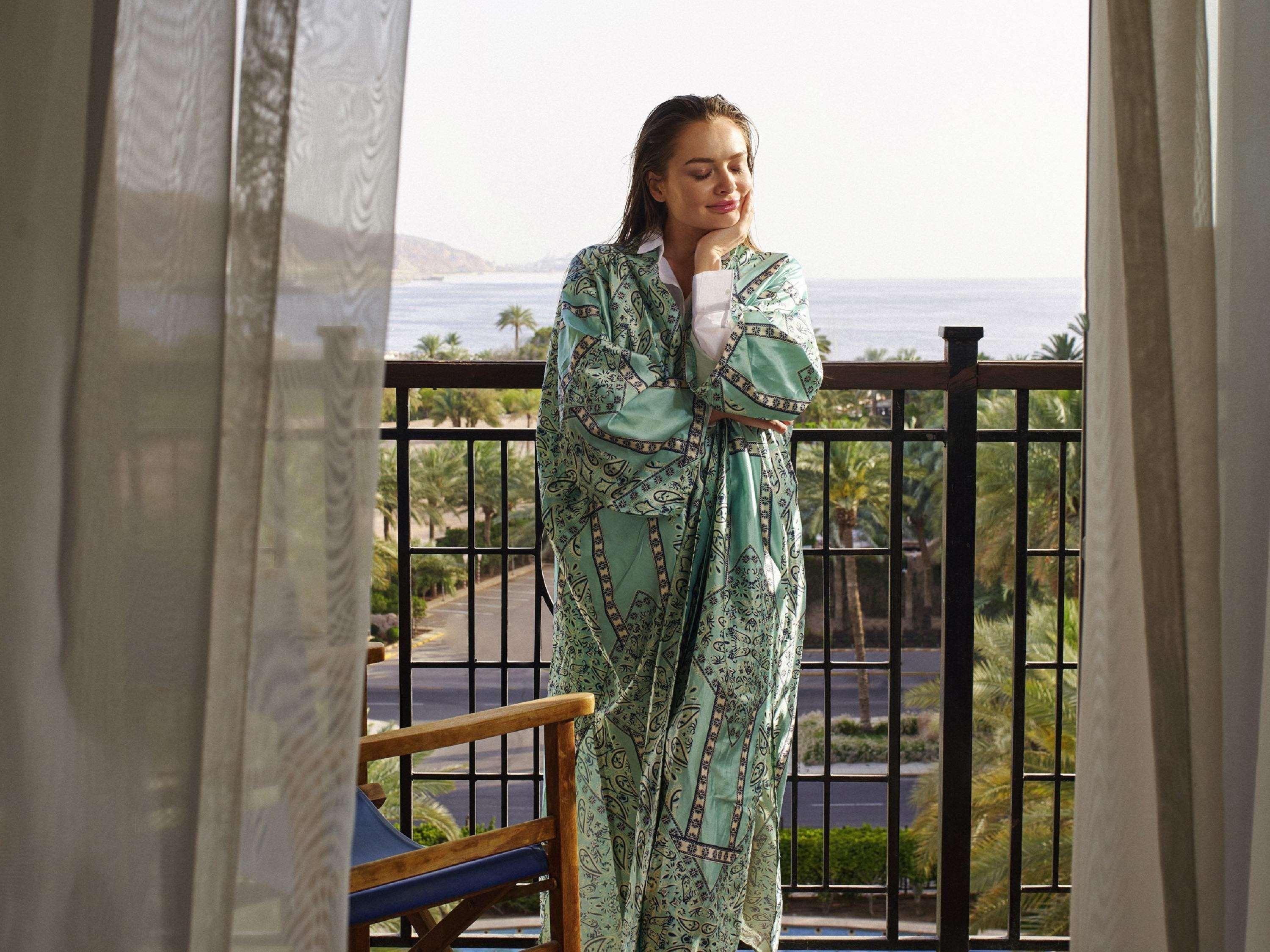 Double Deluxe King Bed