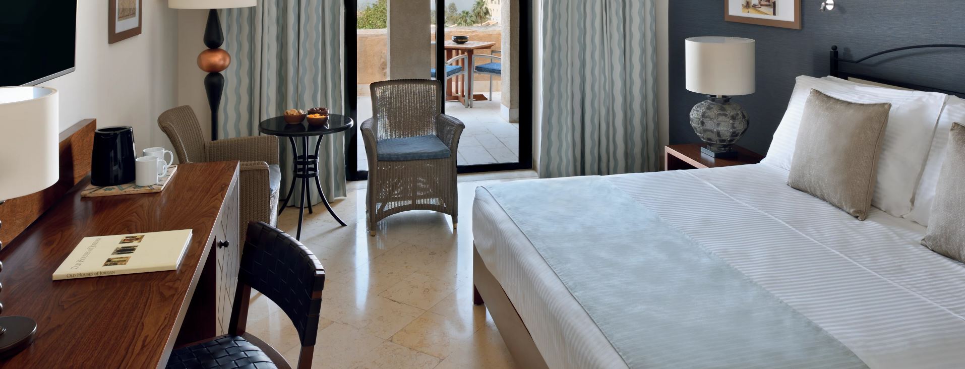 Double Deluxe King Bed