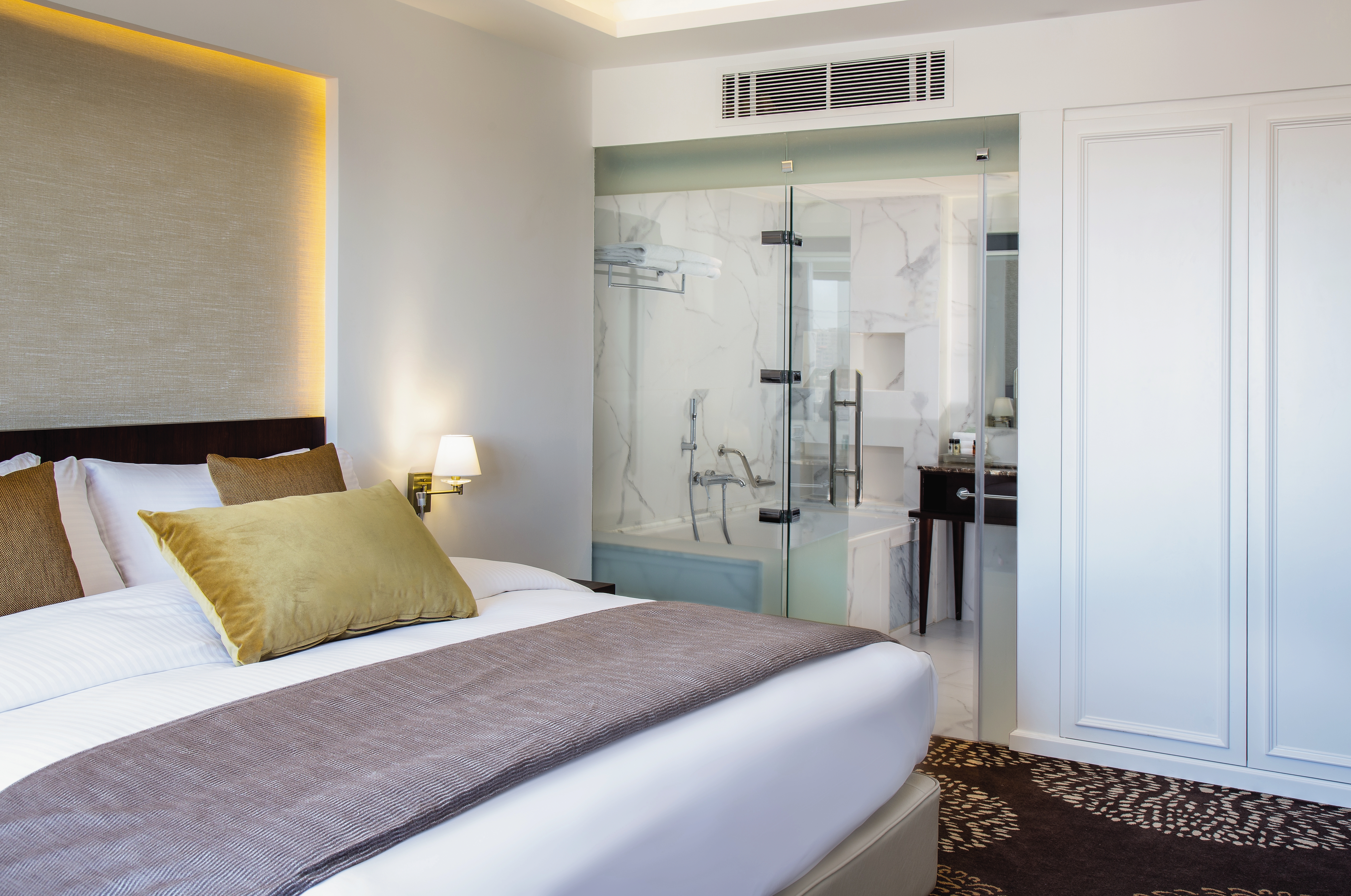 Suite Executive City View