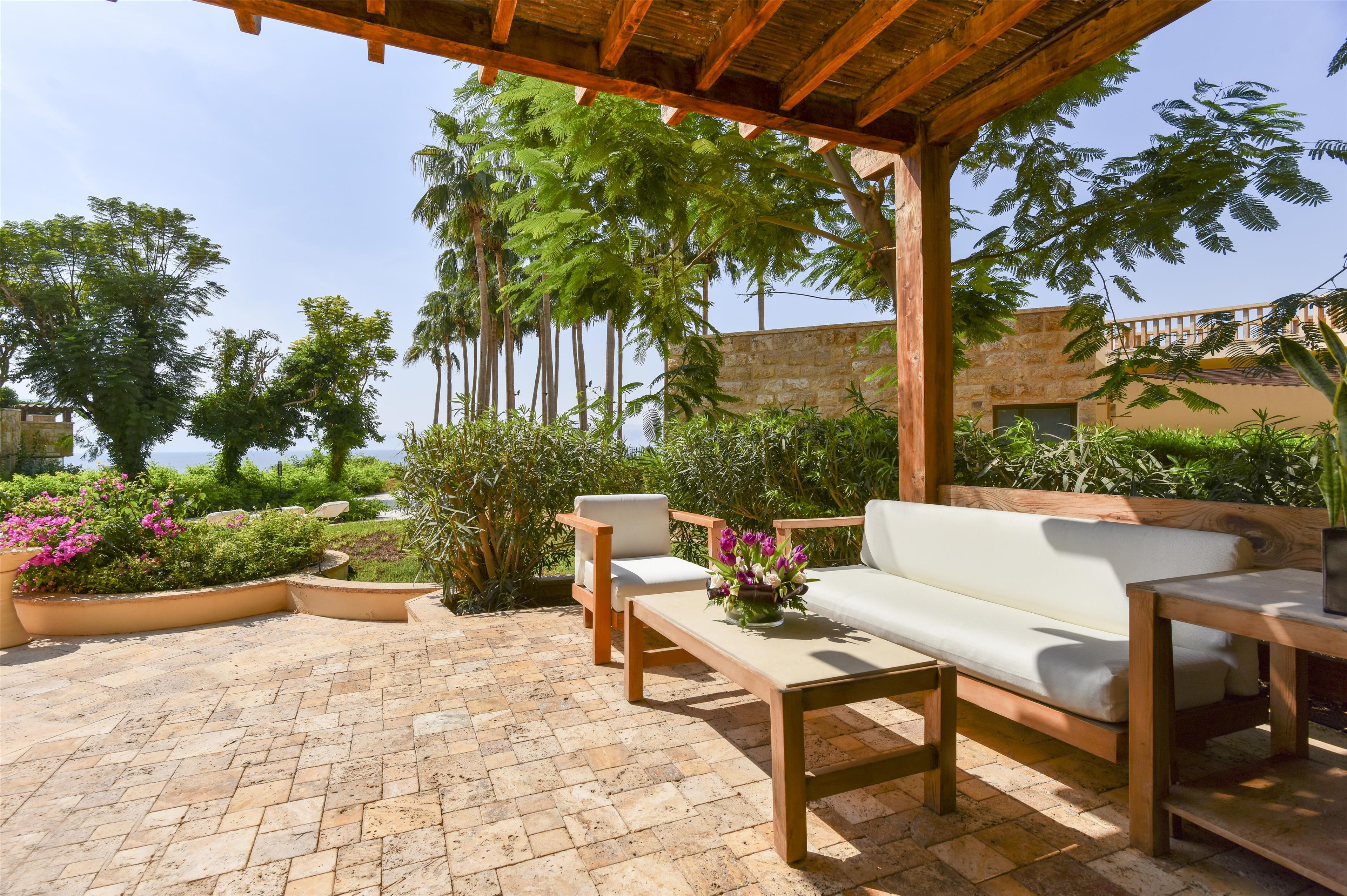 Suite Sea View King Bed