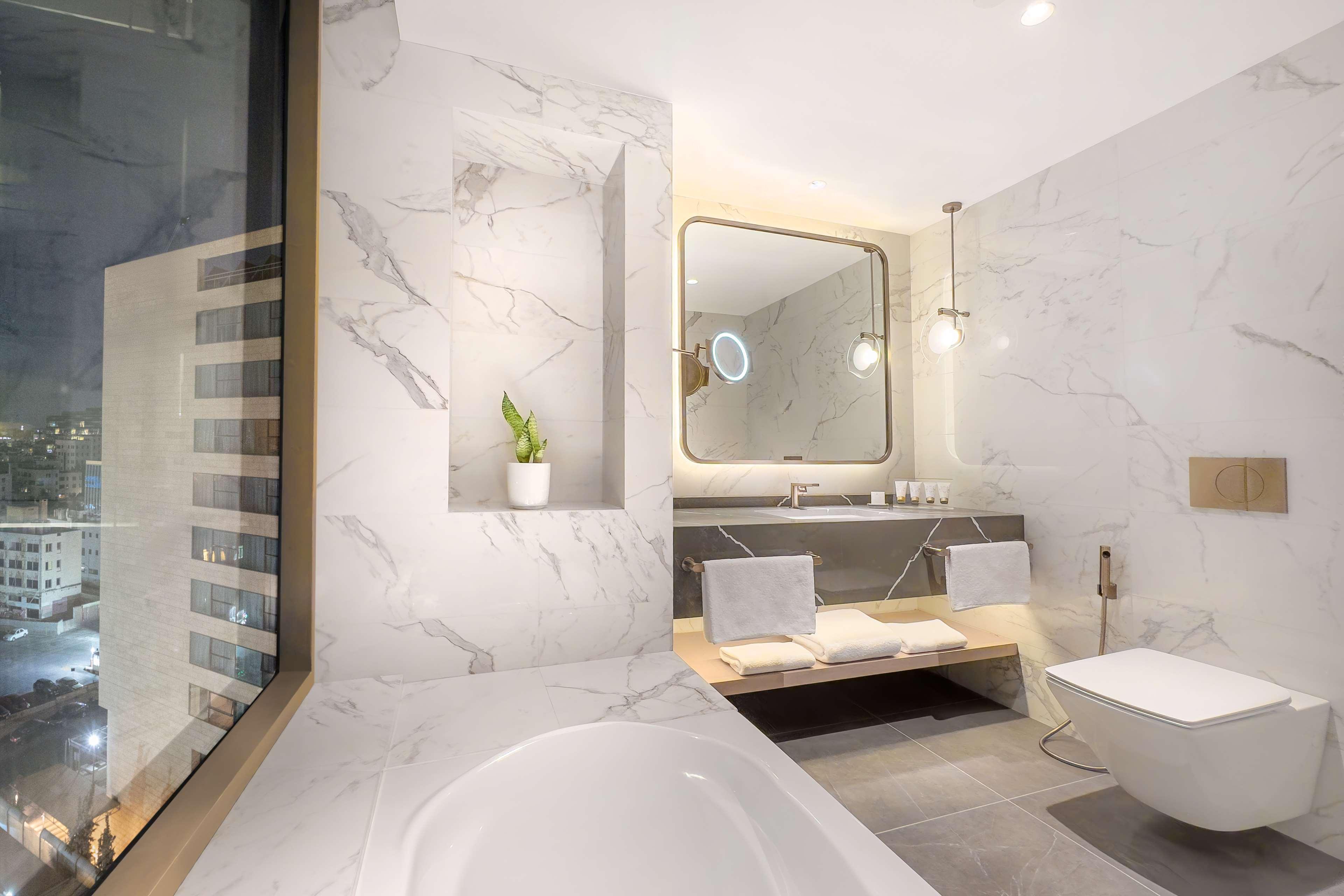 Double or Twin Deluxe King Bed