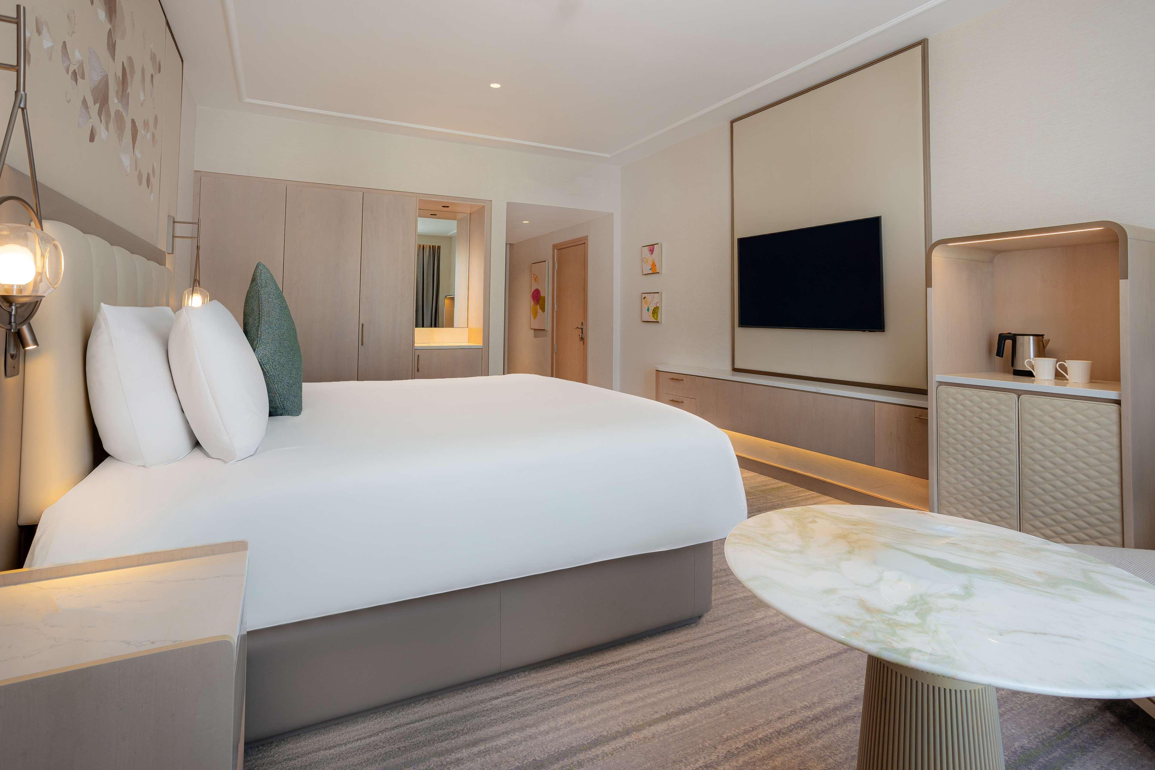 Double Premium King Bed