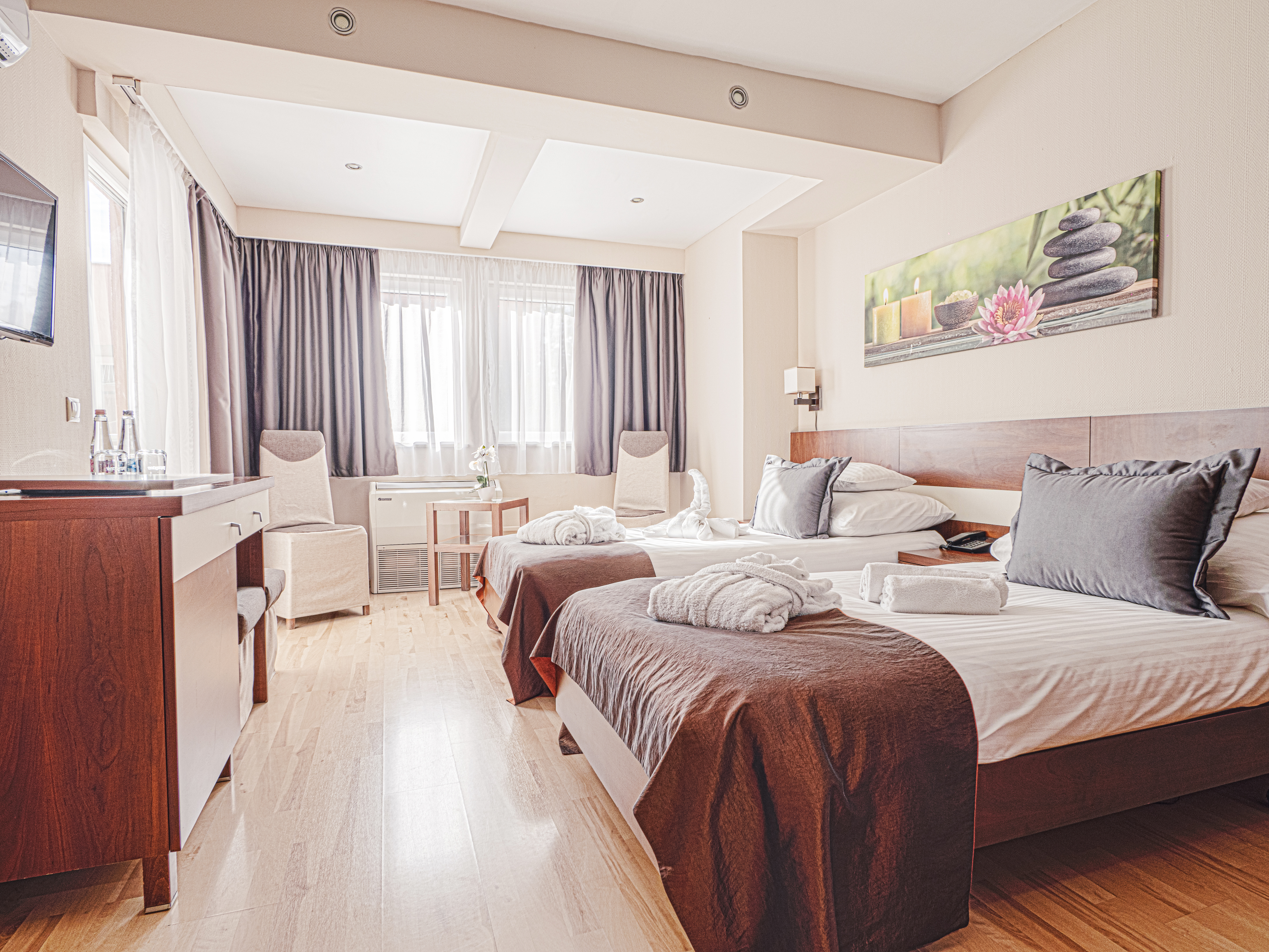 Double or Twin Standard