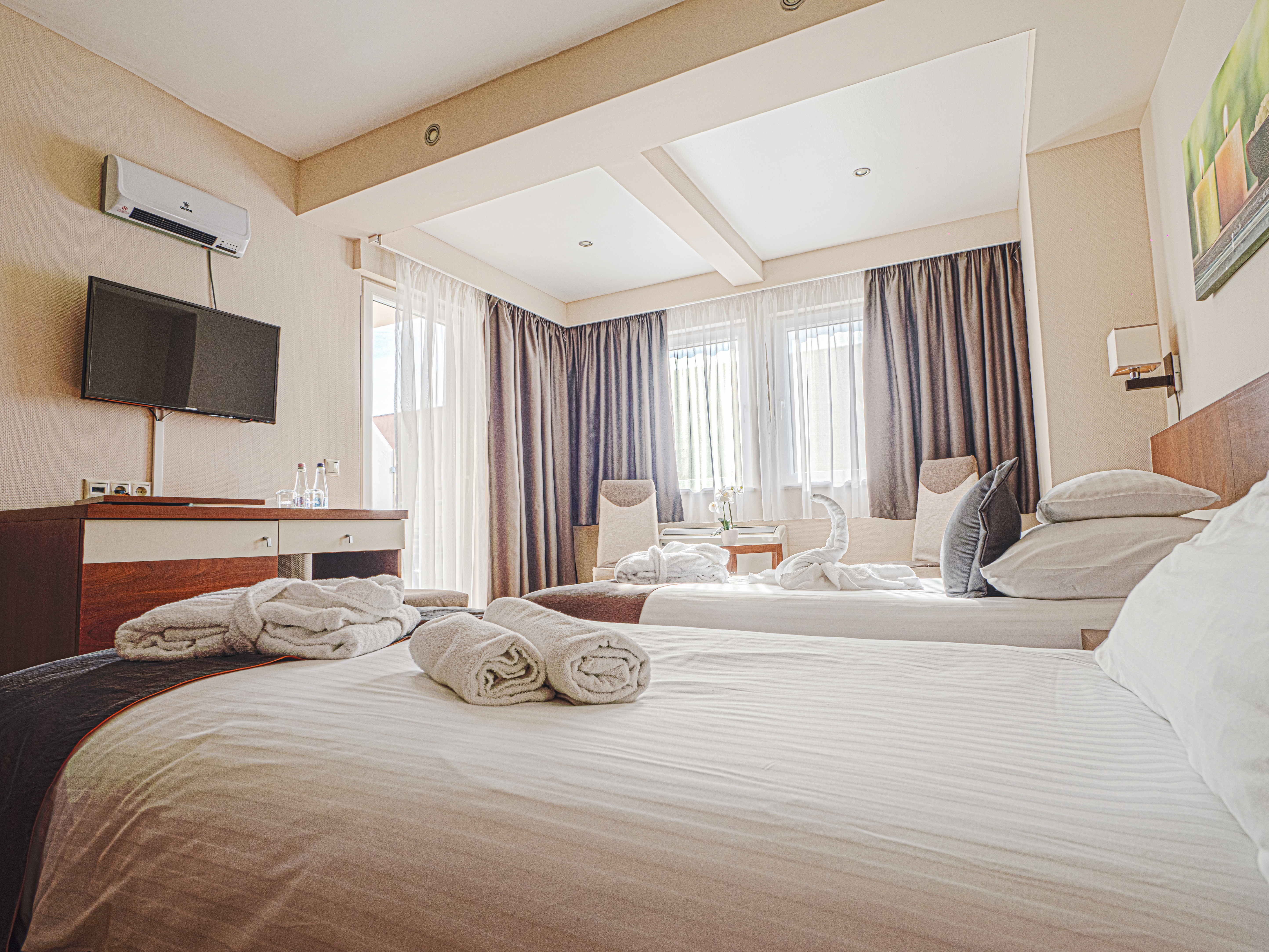 Double or Twin Standard