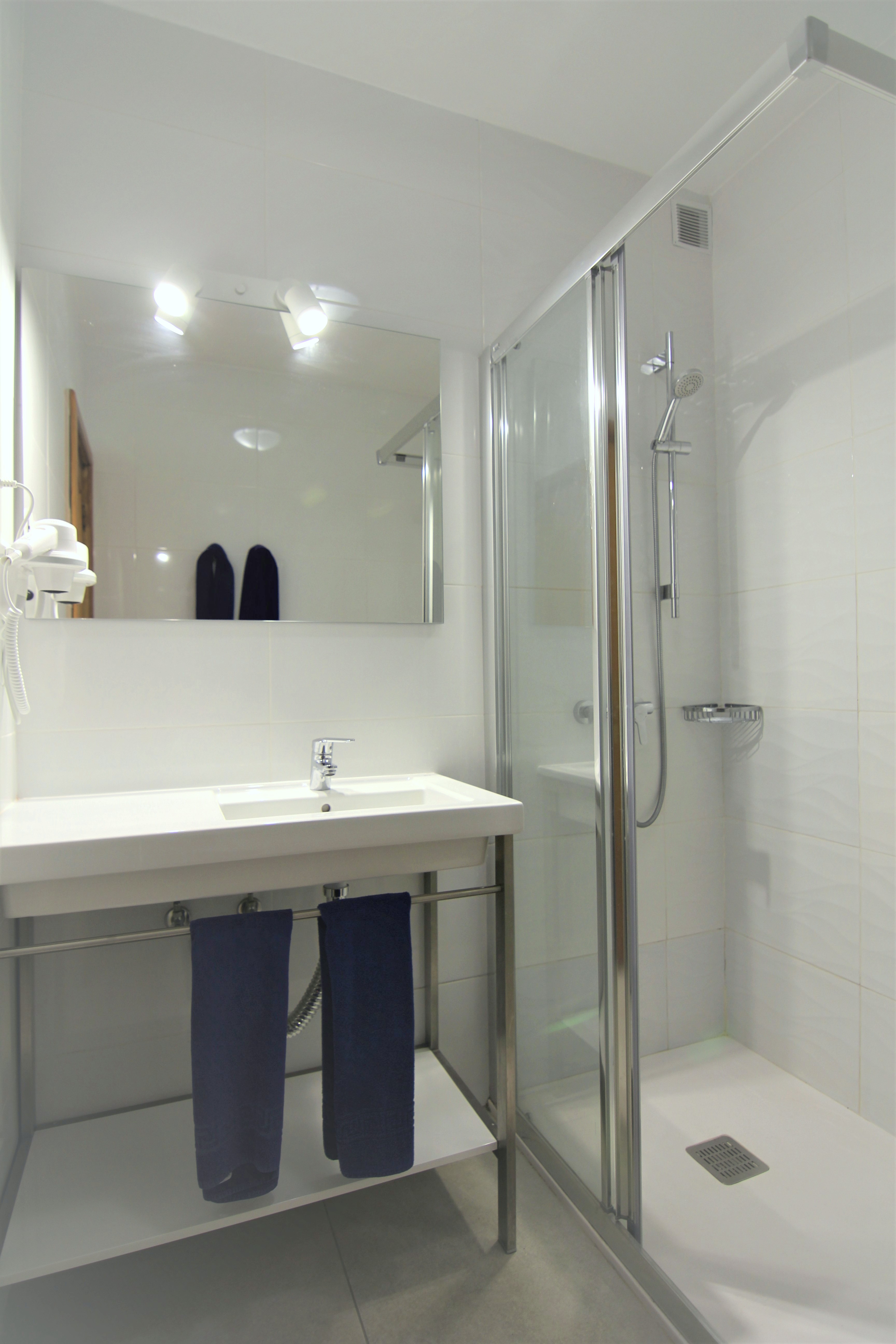 Apartment Capacity 4