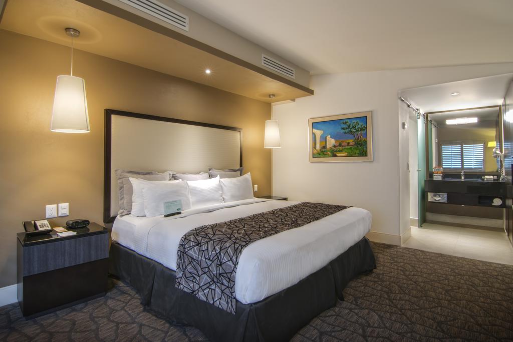 Double Deluxe Executive